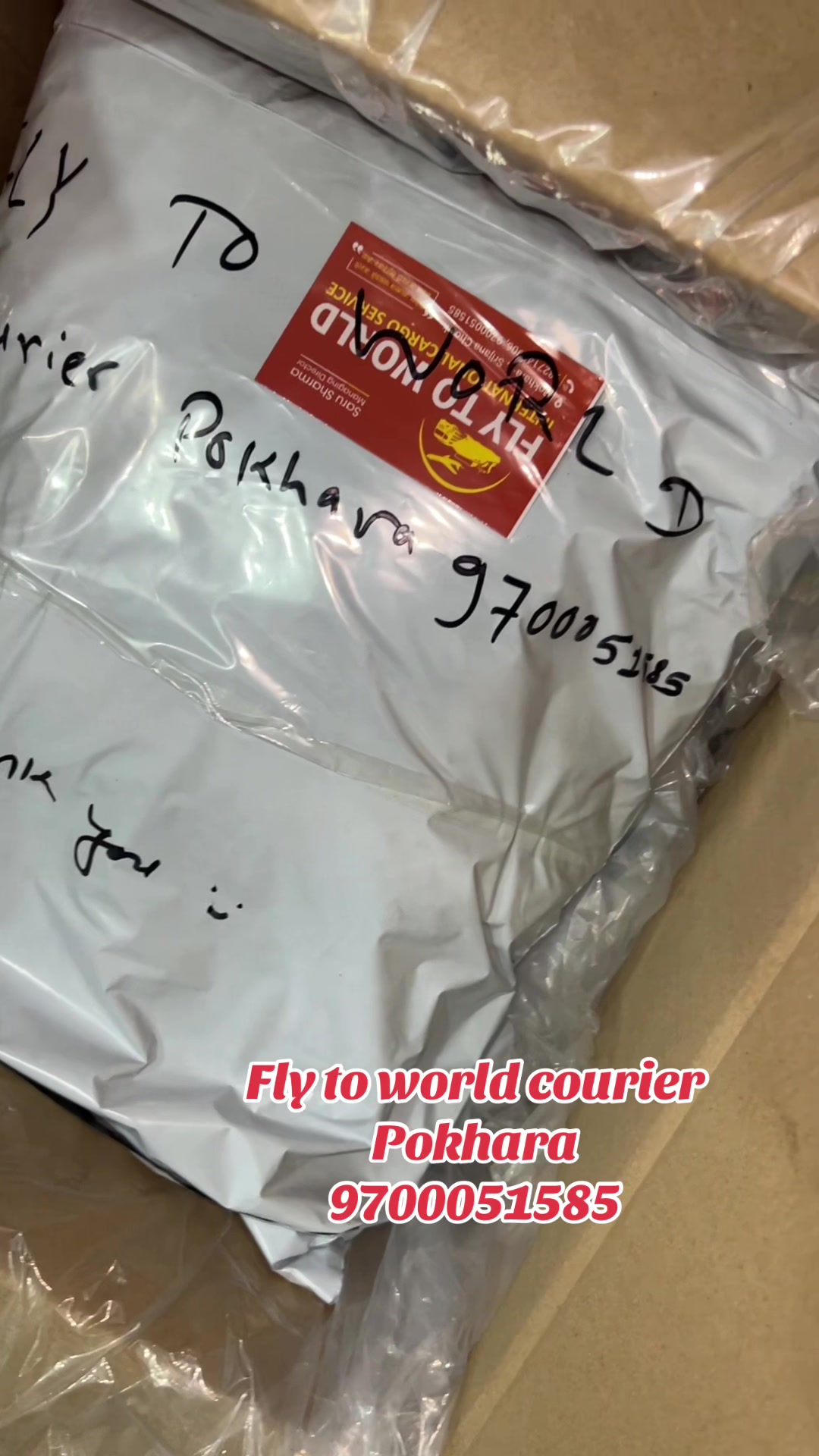 @flytoworld_courier