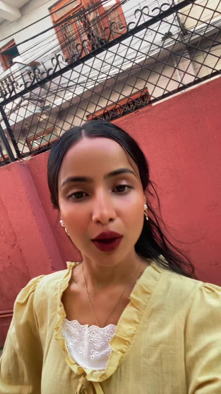 @🥹
