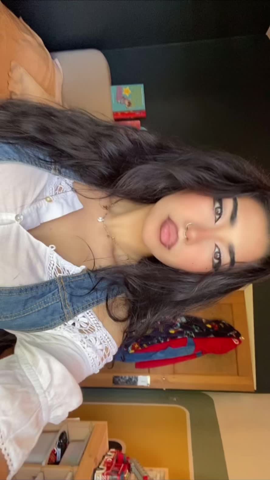 @tania