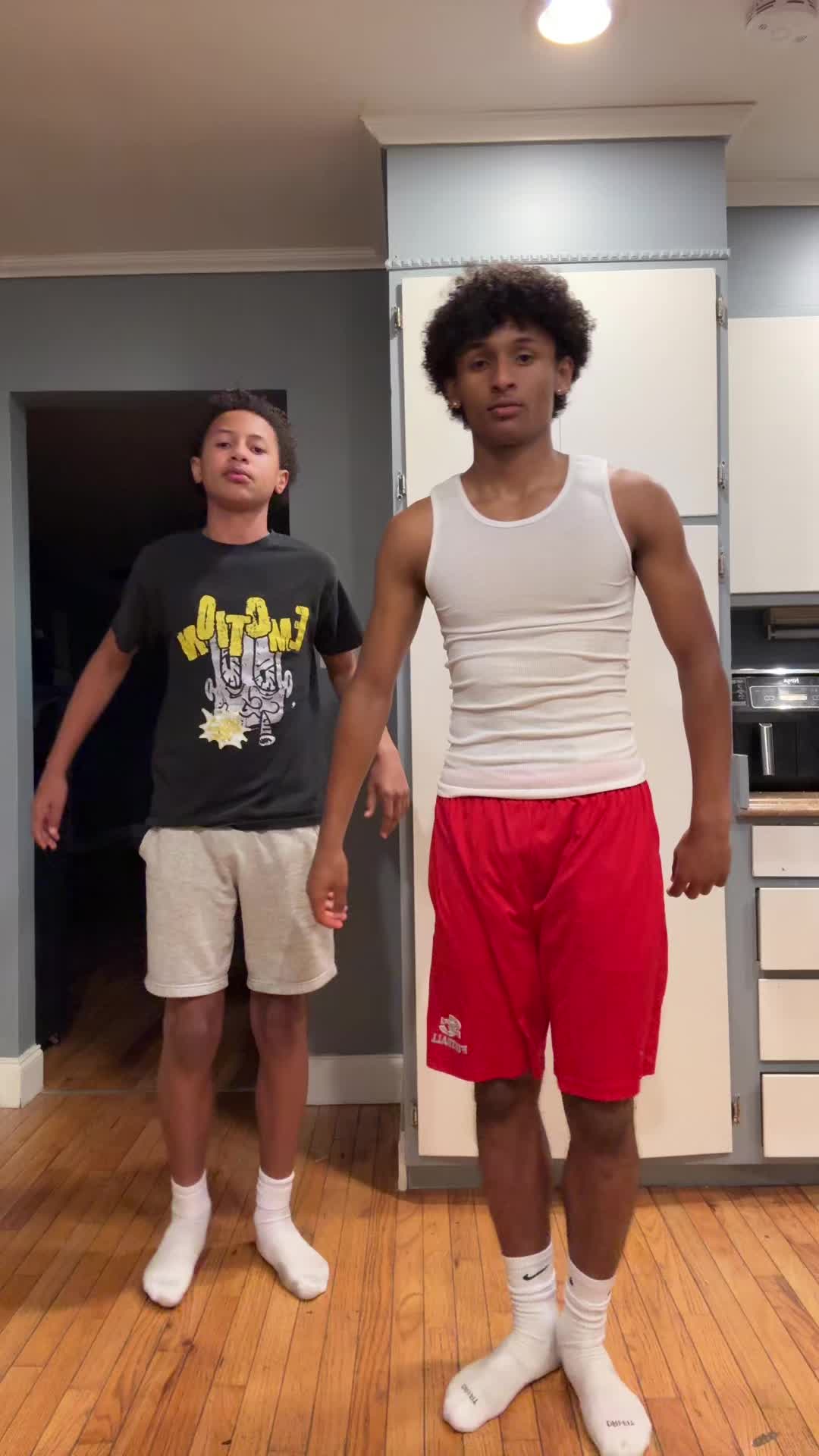 @EJ