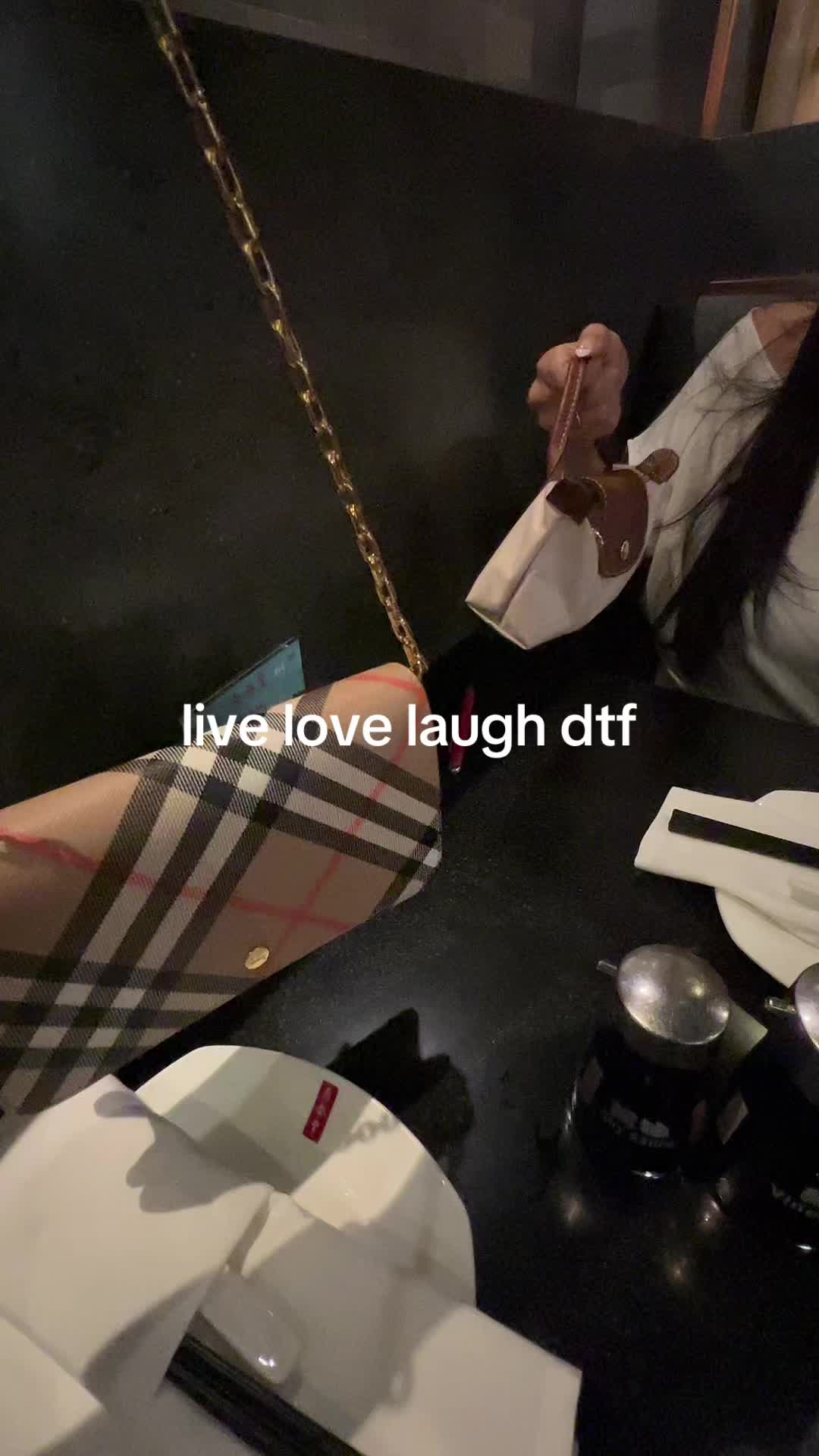 @𝐝