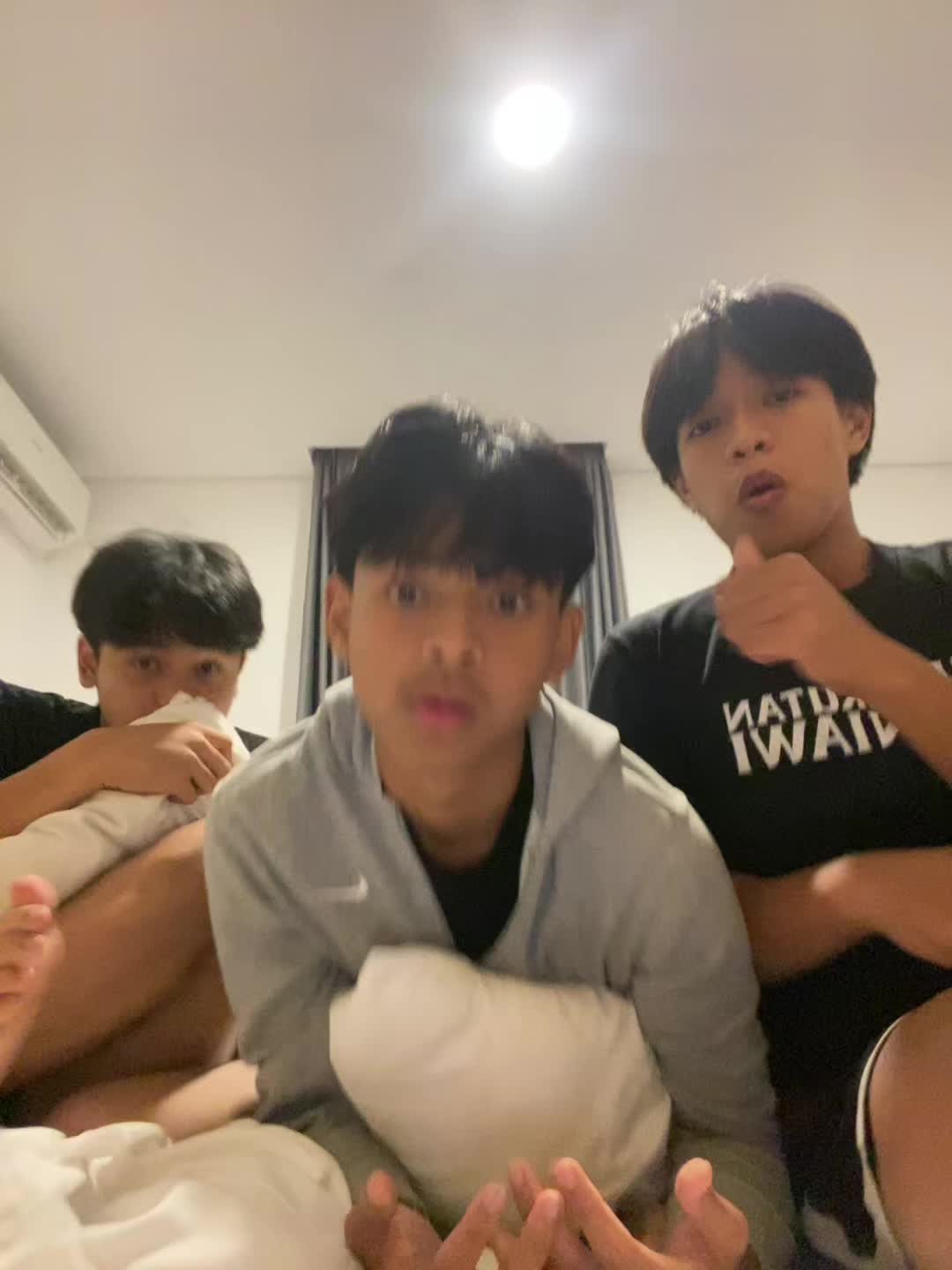 @kjtrs