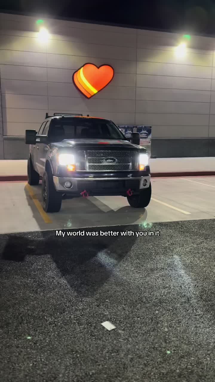 @Levi Chowins