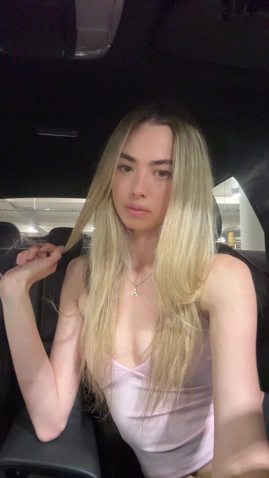 @Ava