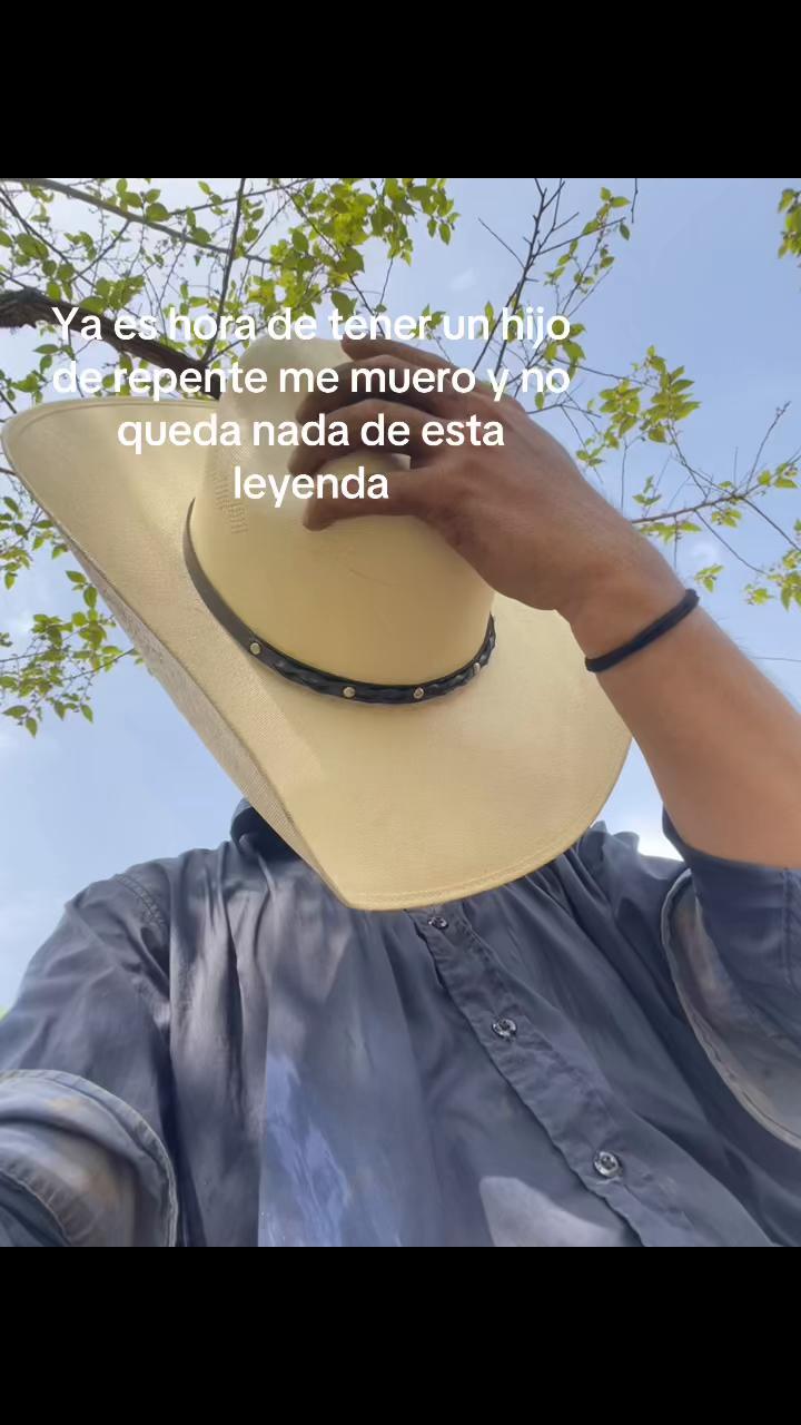@Adrián__v_v