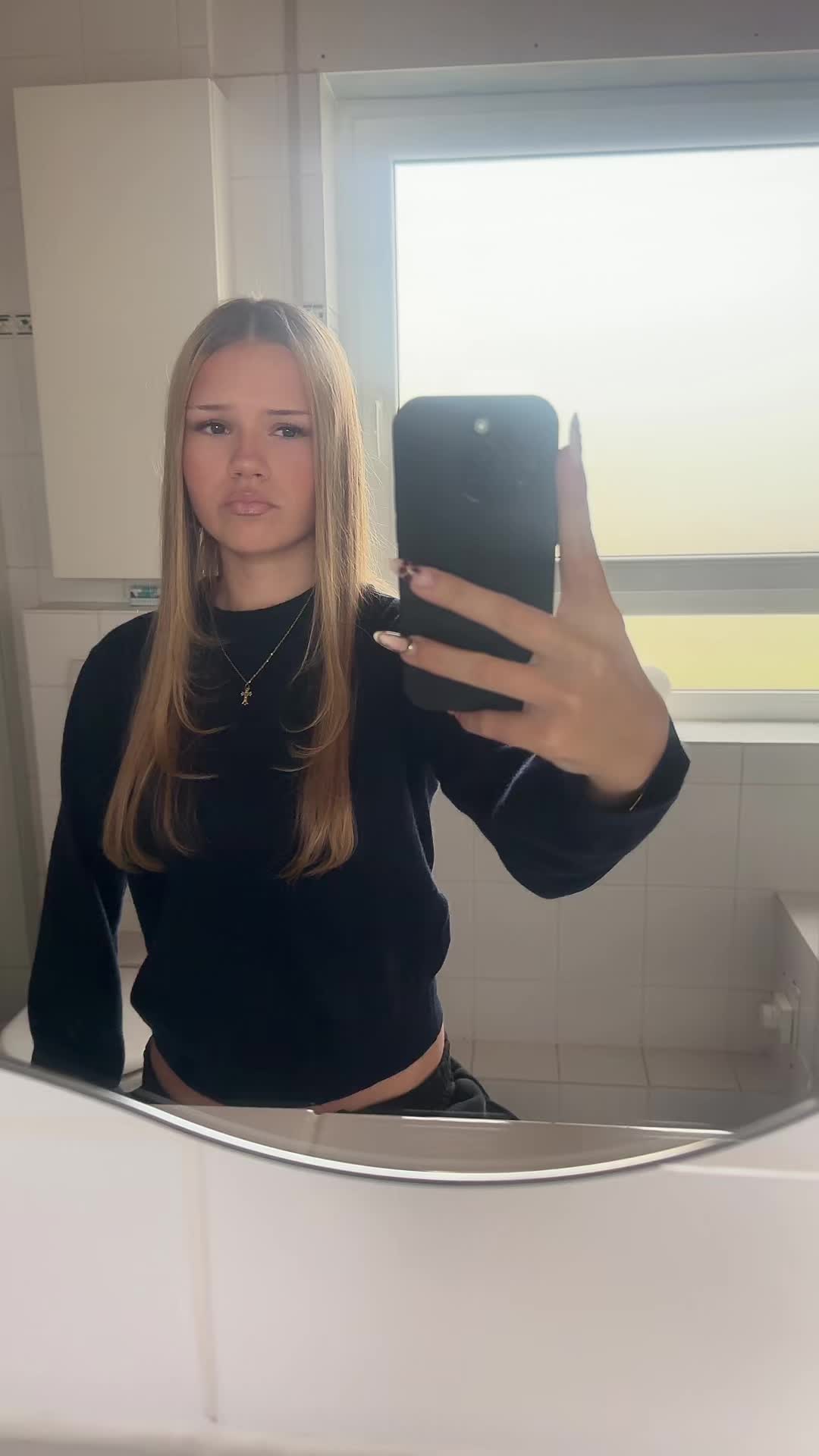 @𝓶𝓲𝓪𝓾