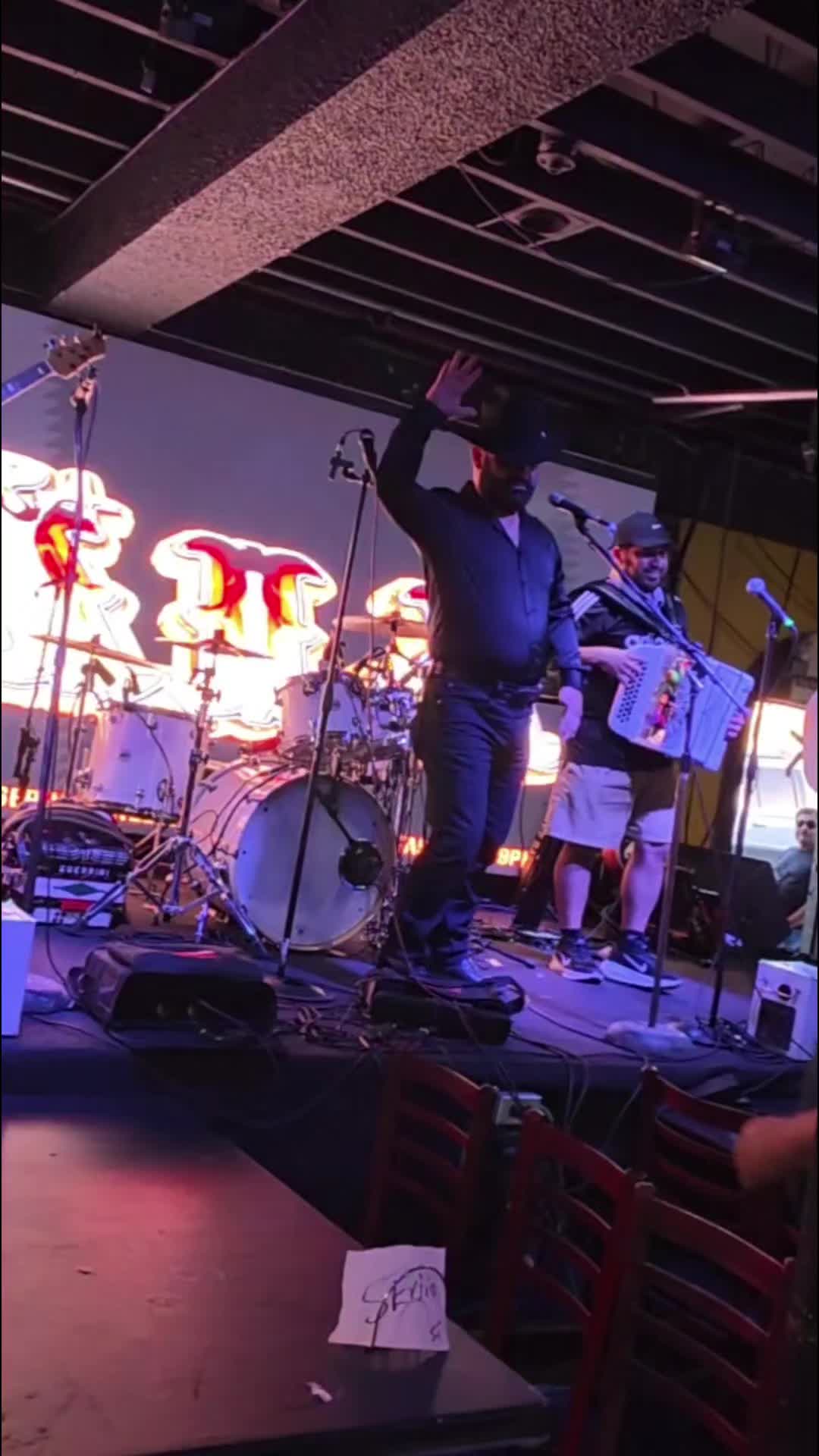 @Los Grandes De Tijuana