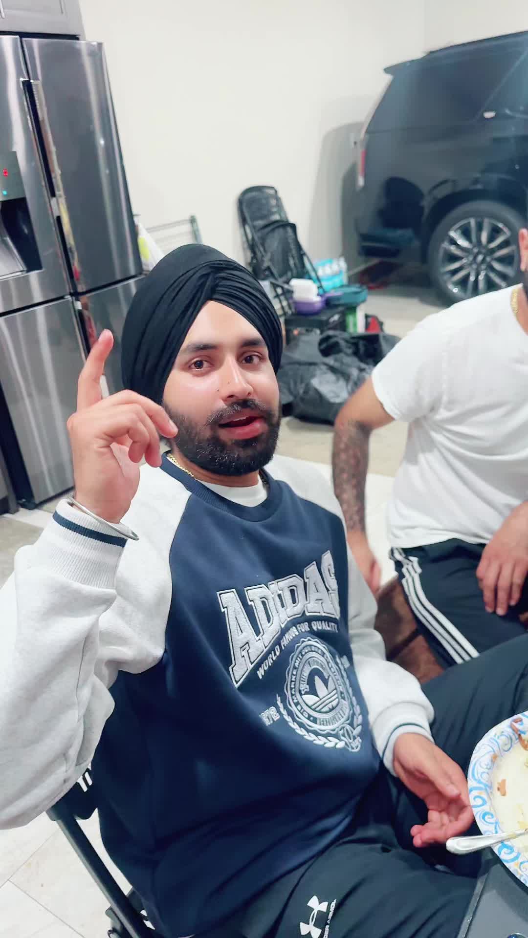 @Zora Lidhar