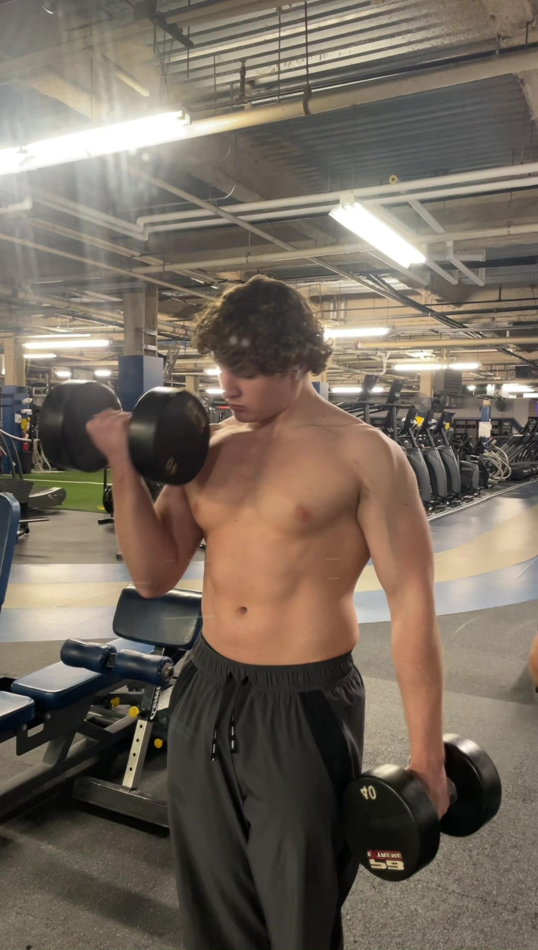 @aaroncombel855