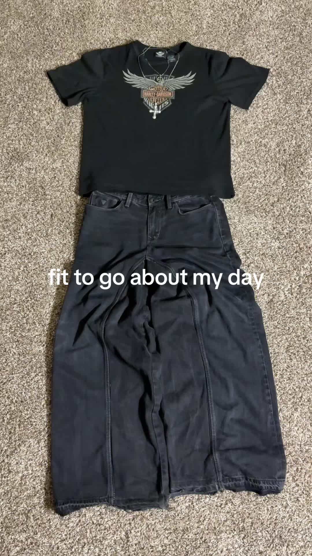 @✠