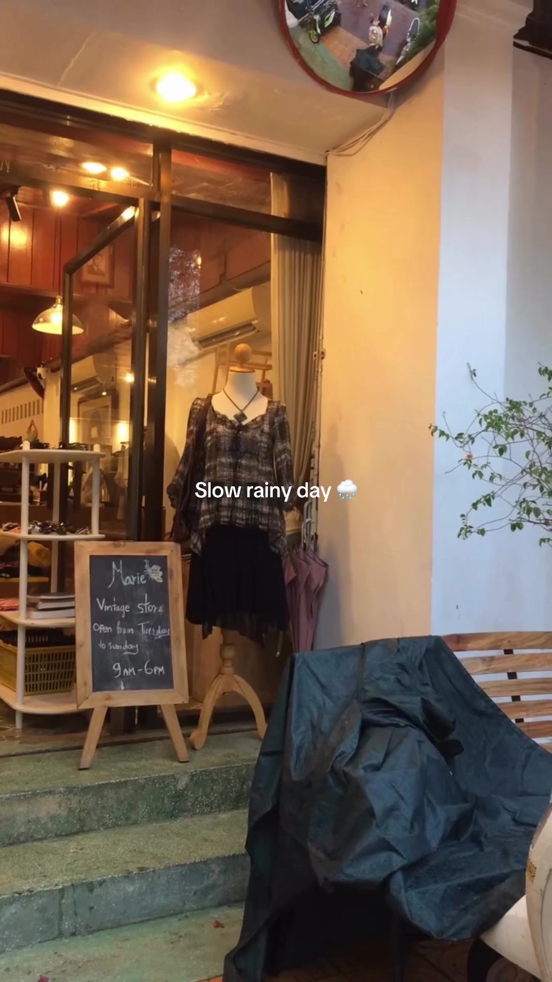 @marievintagestore