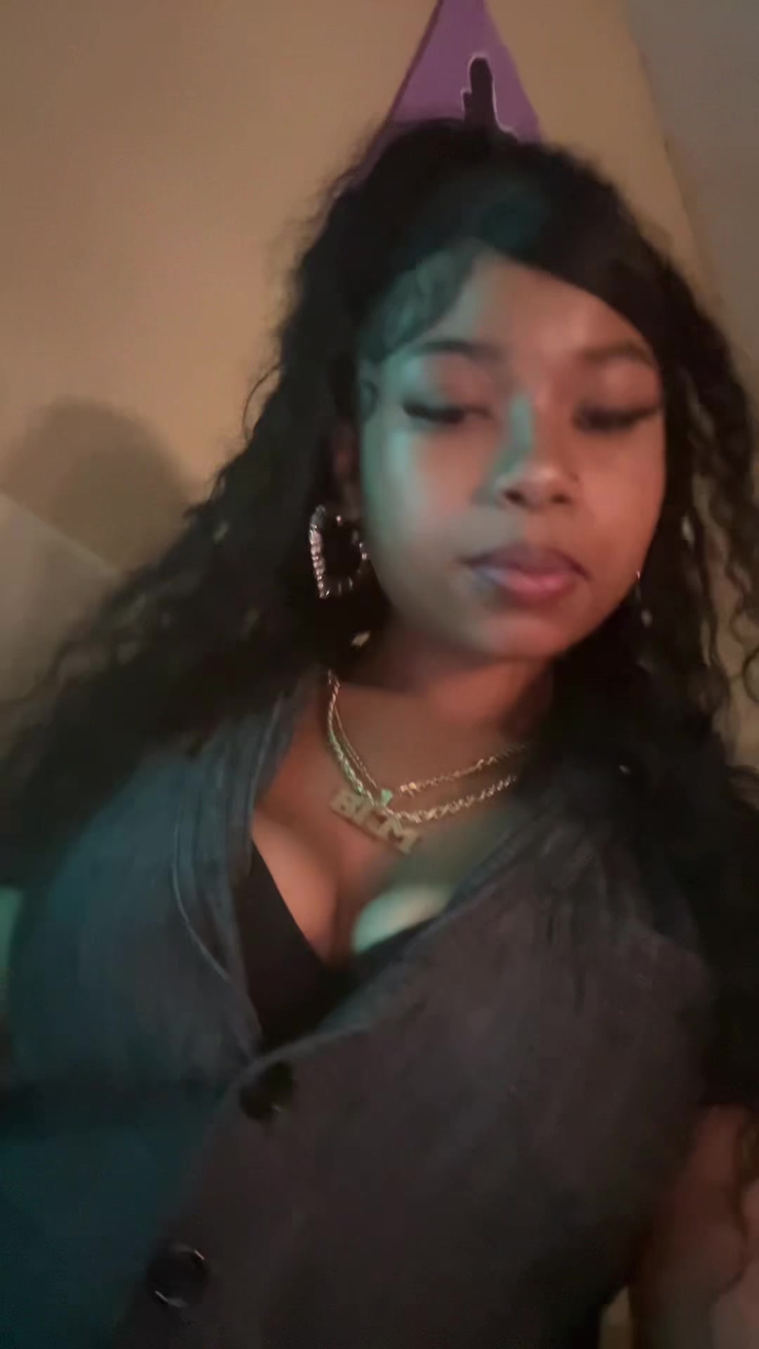 @maybebri
