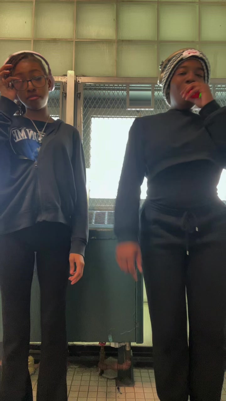@Nisi