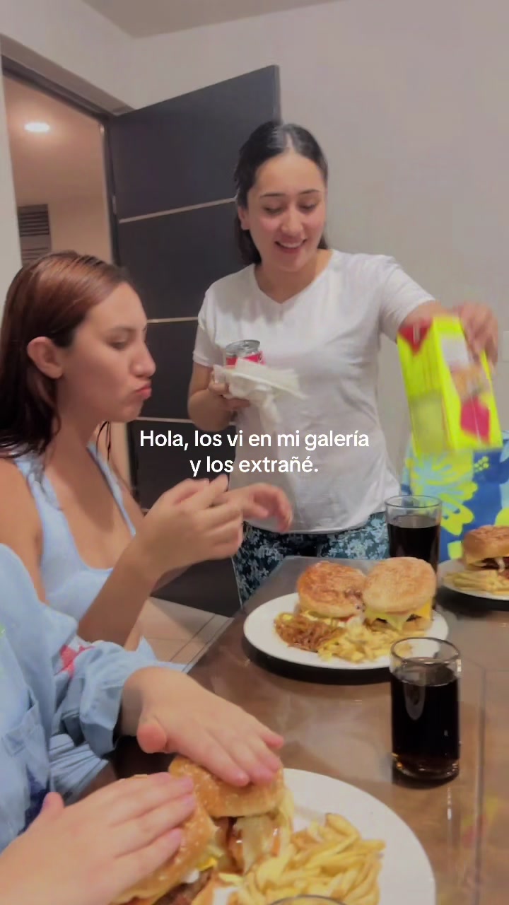 @Ariana&ensp;Ram&iacute;rez