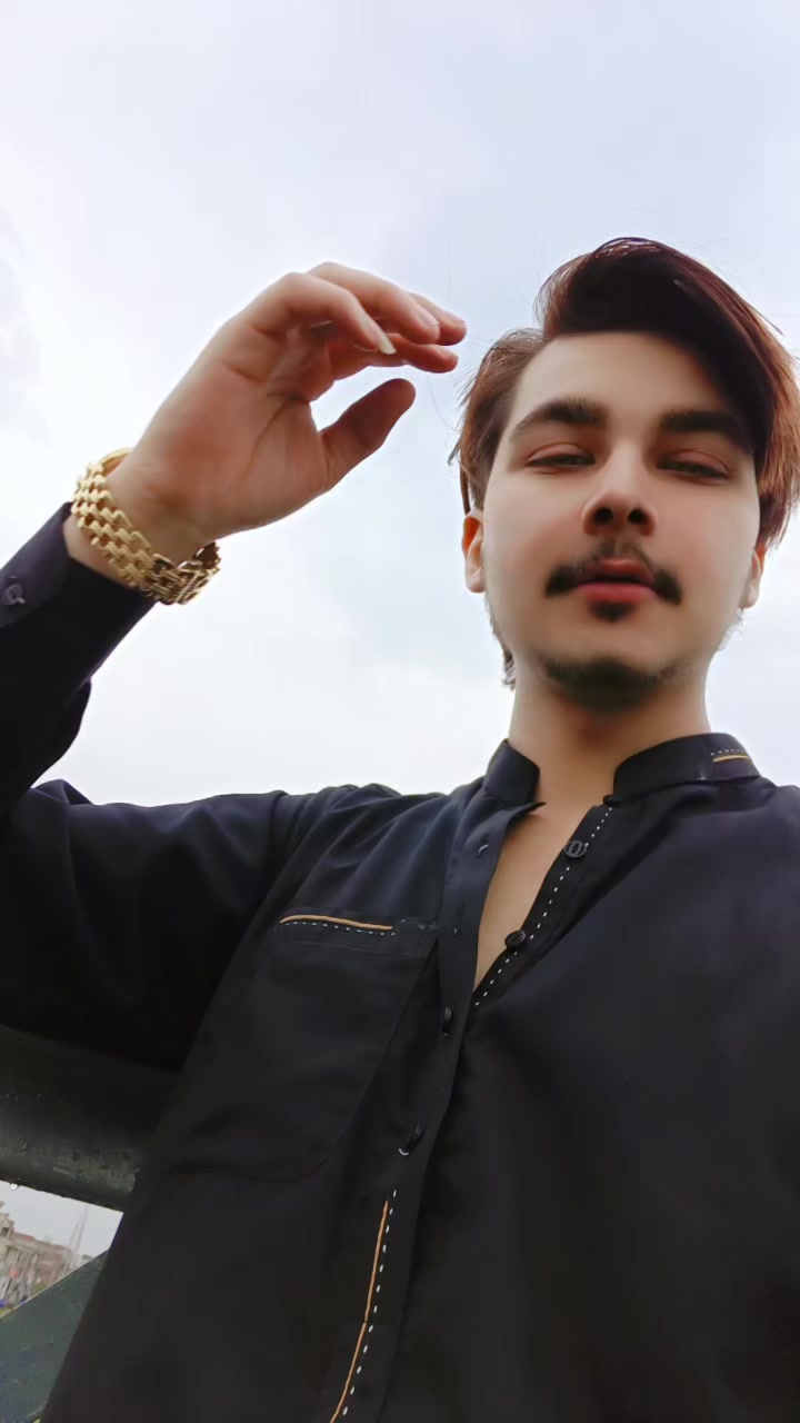 @Xaini 😎