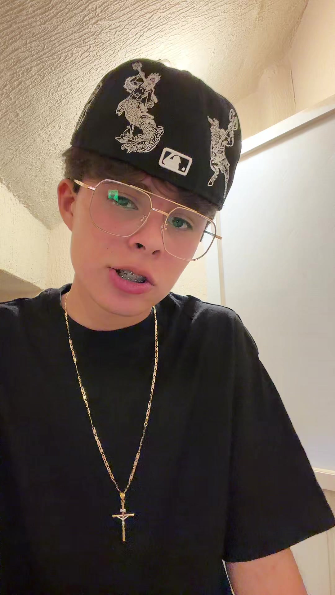 @👦🏻⚡️