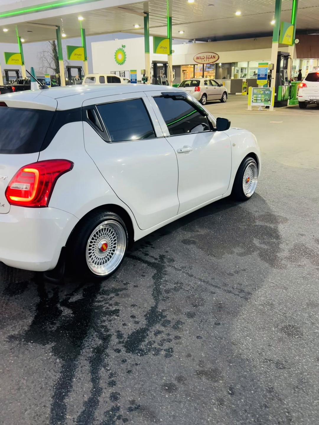 @Mukhawa phodzo_suzukiBmw