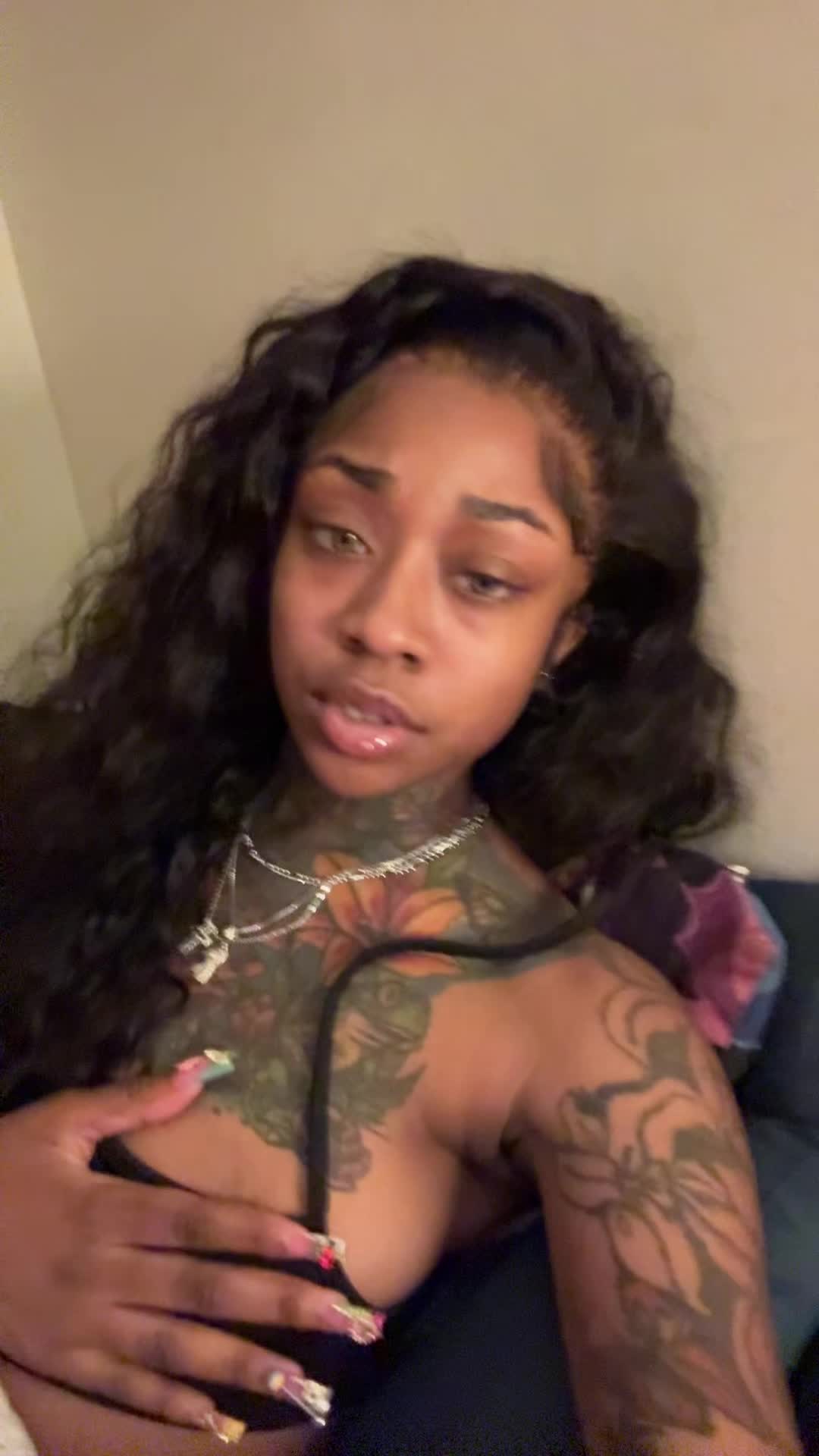 @MzHeadTurna