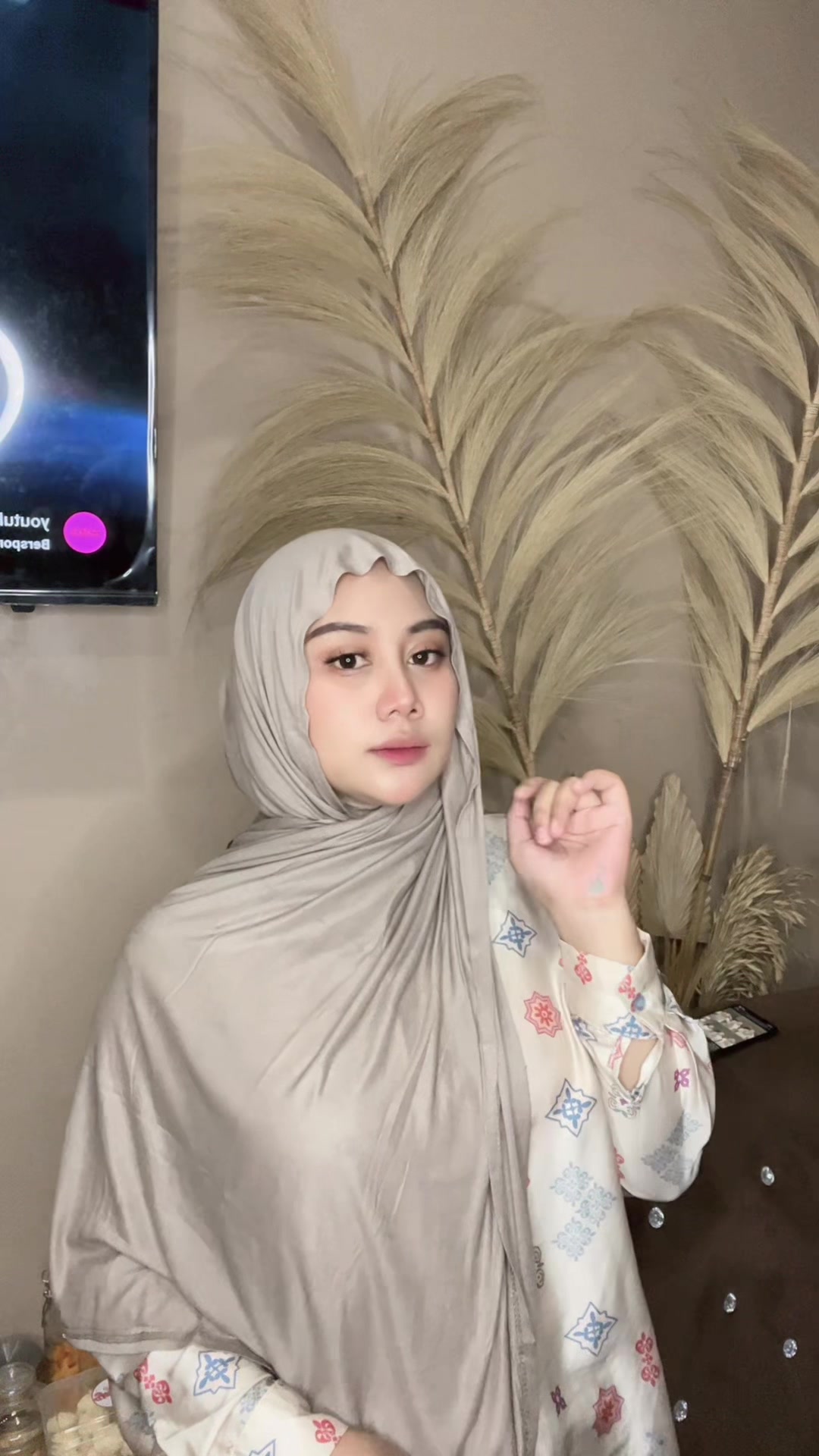 @anissyaninis