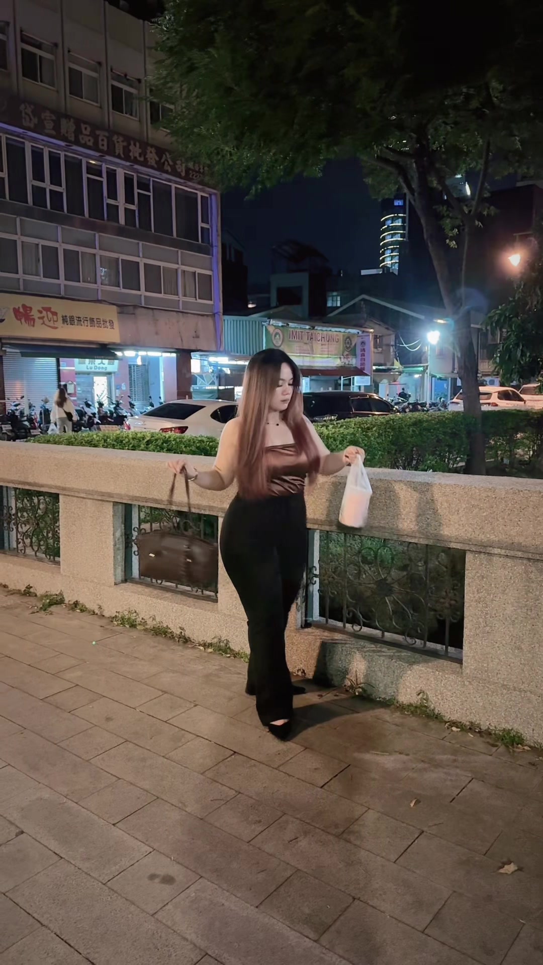 @_E🧸