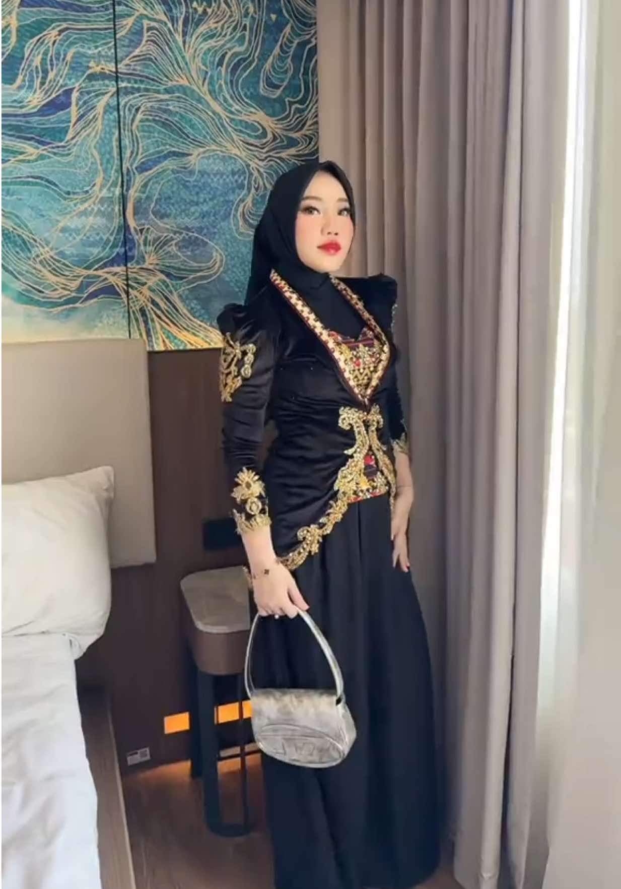 @Fasyaanandaaa