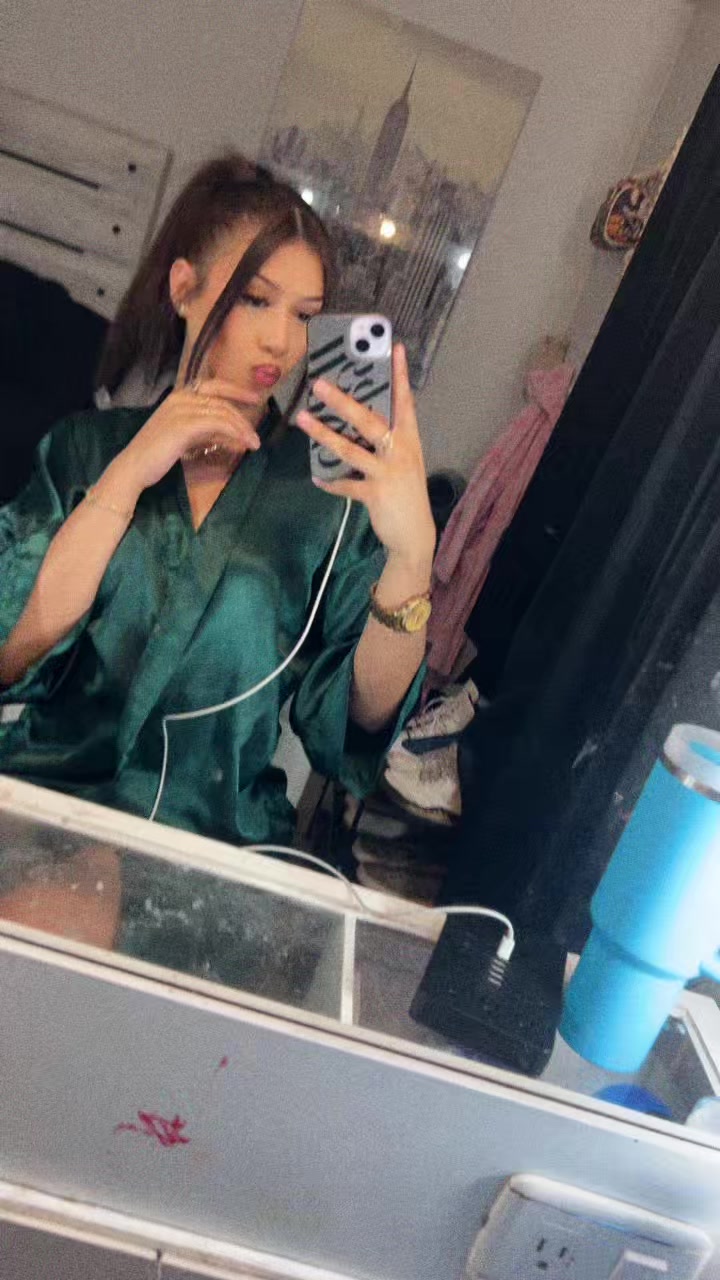 @Aislinn_rg
