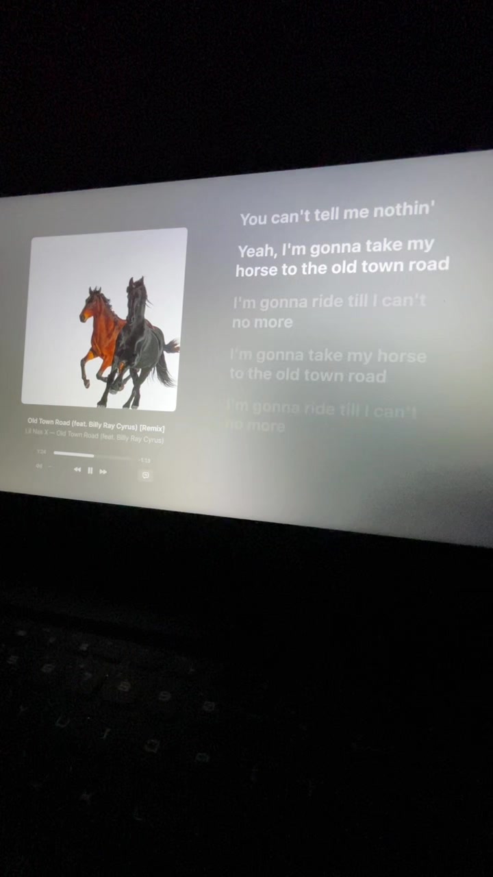 @msilaptoplyrics