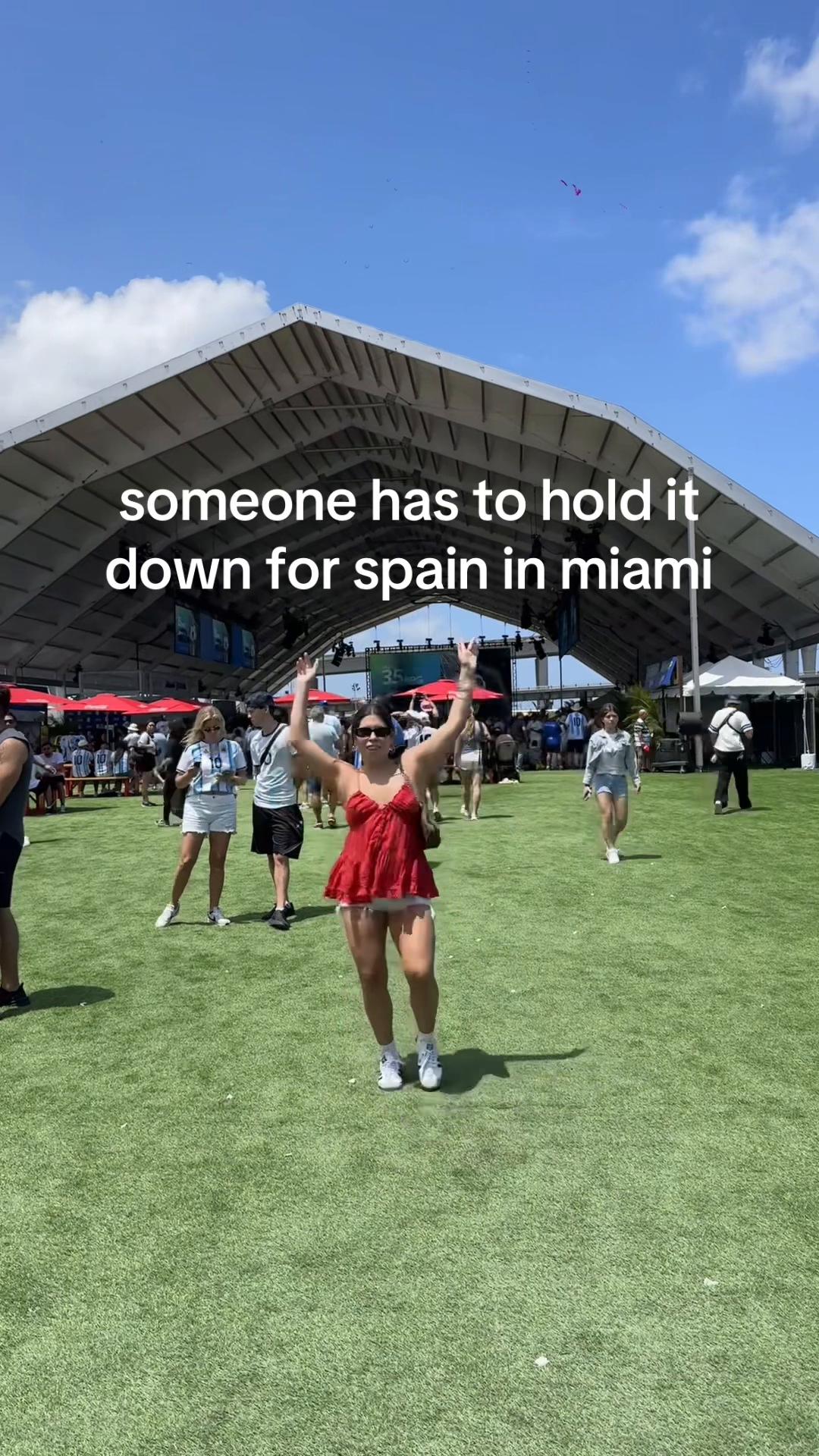 @SOFIA PEREZ-BAUX