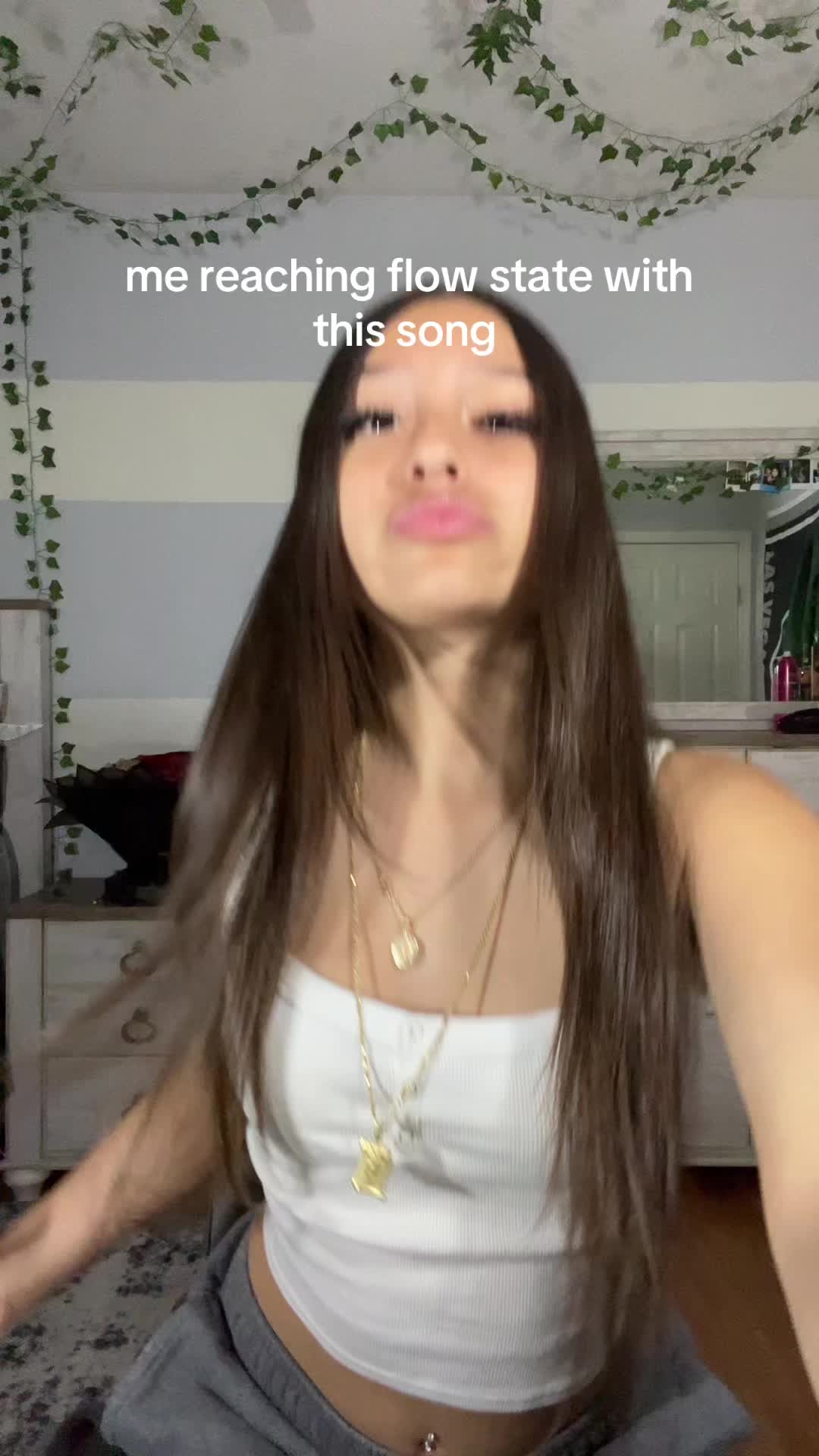@𝐞𝐯𝐨𝐥𝐨𝐧𝐢