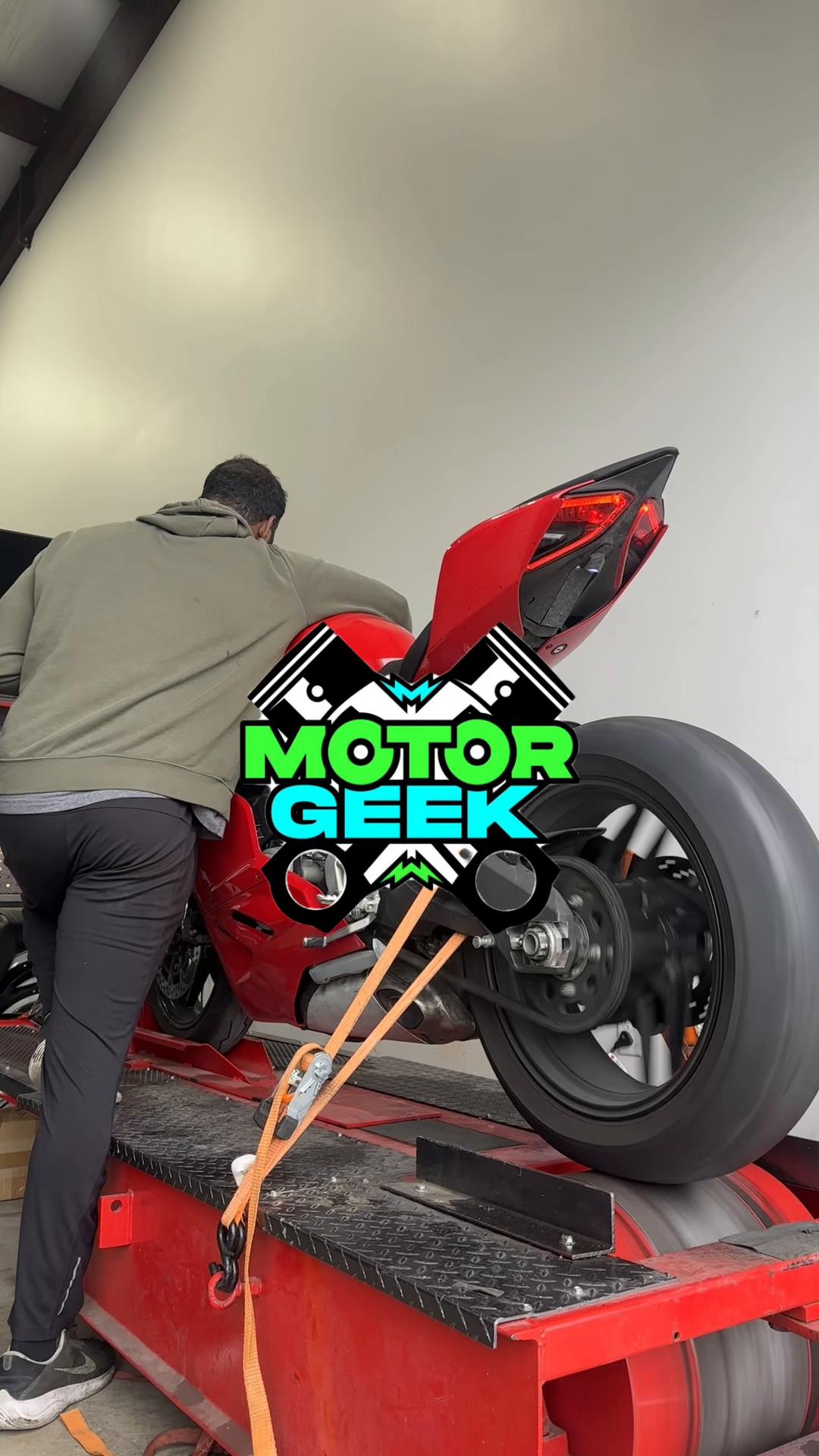 @Motor Geek