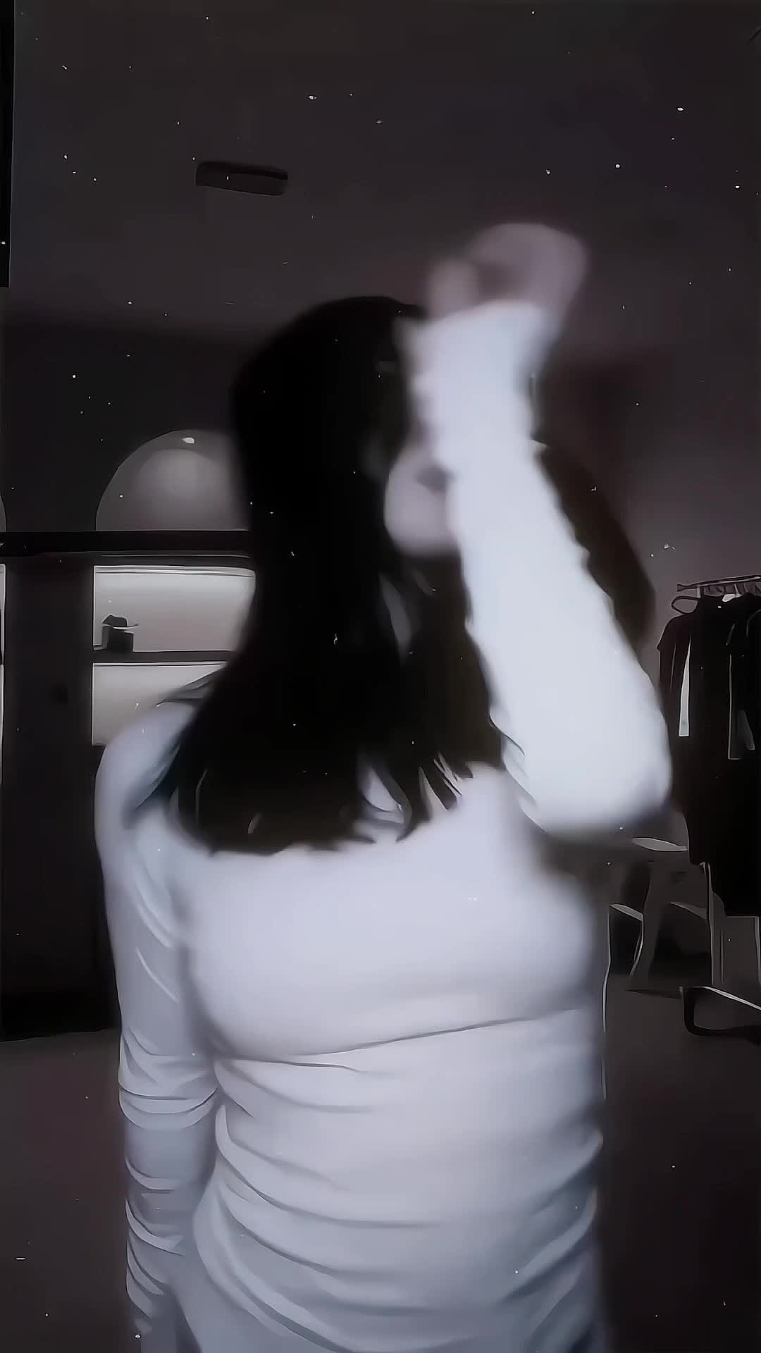 @elena