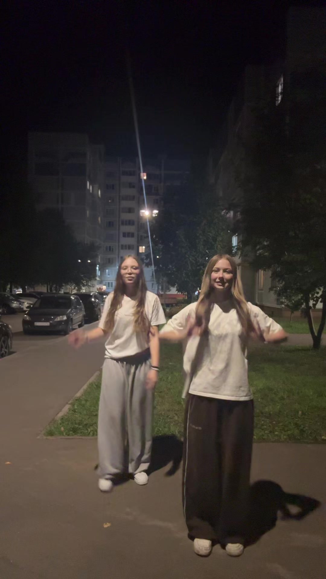 @Анжеличка