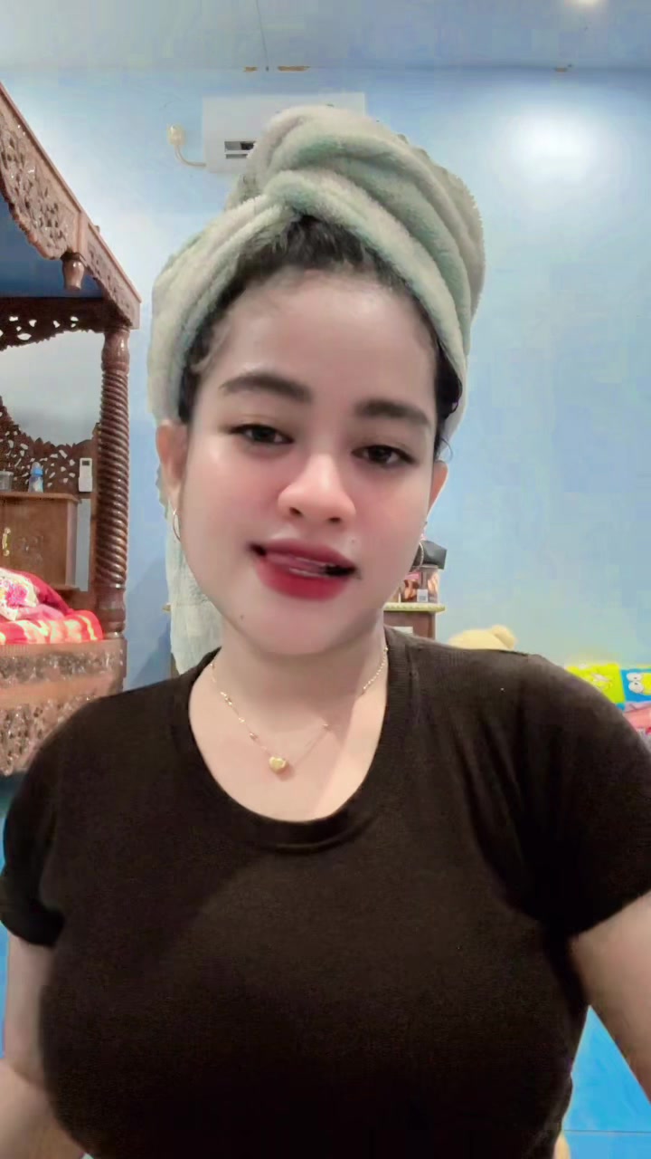 @putri bhawell