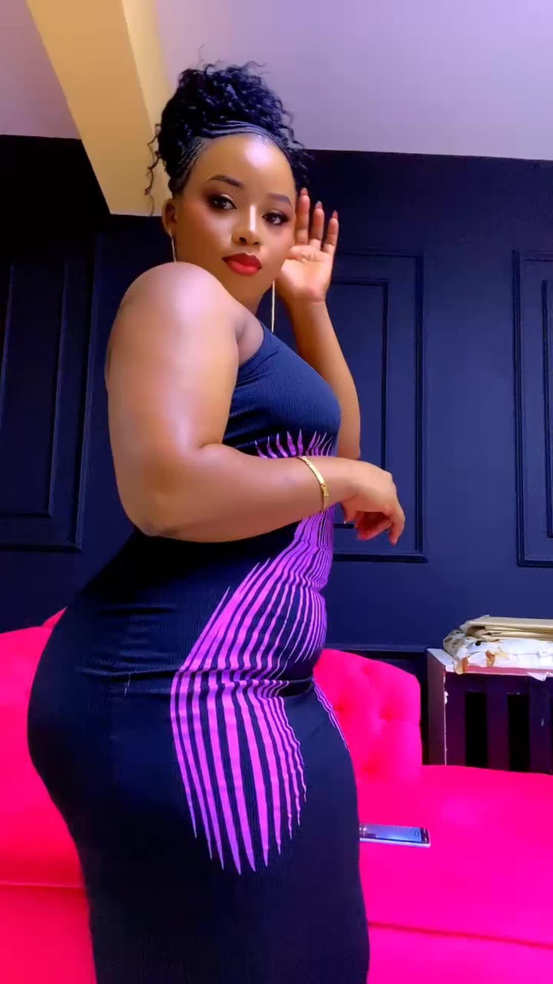 @Elle Wambua 🇰🇪