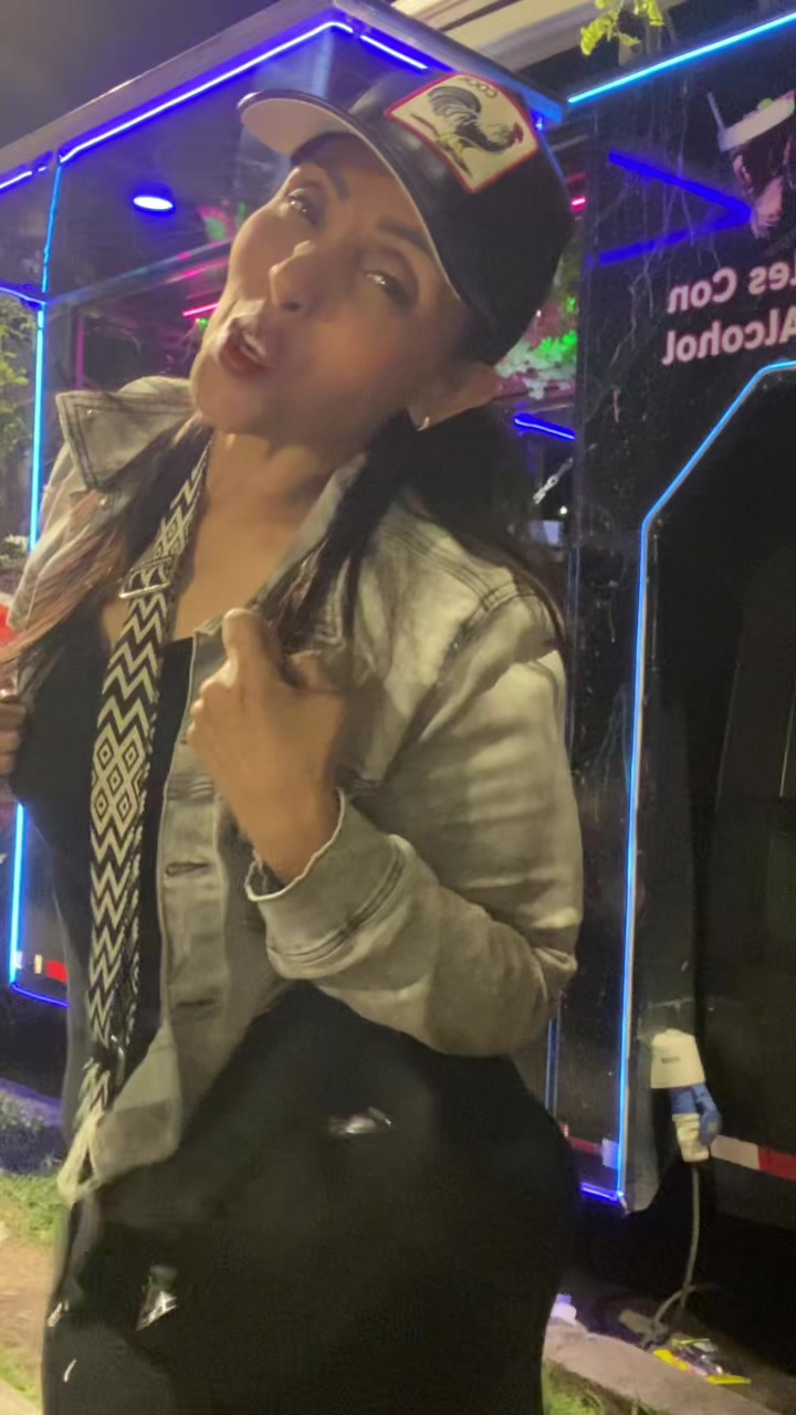 @lalita y .