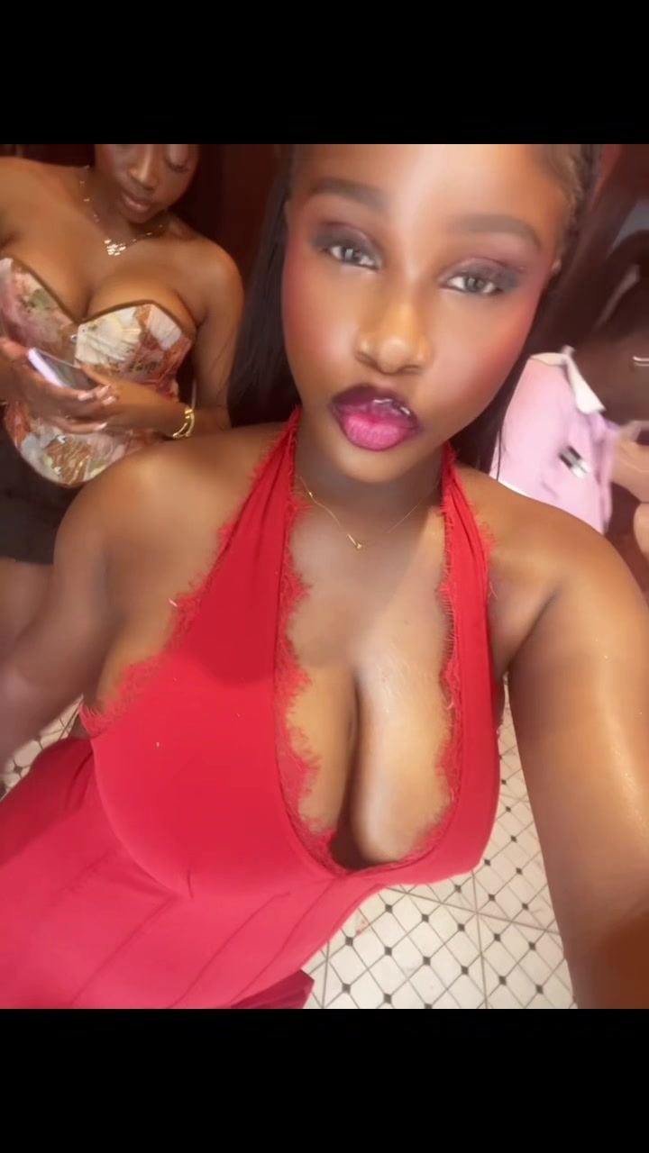@👑