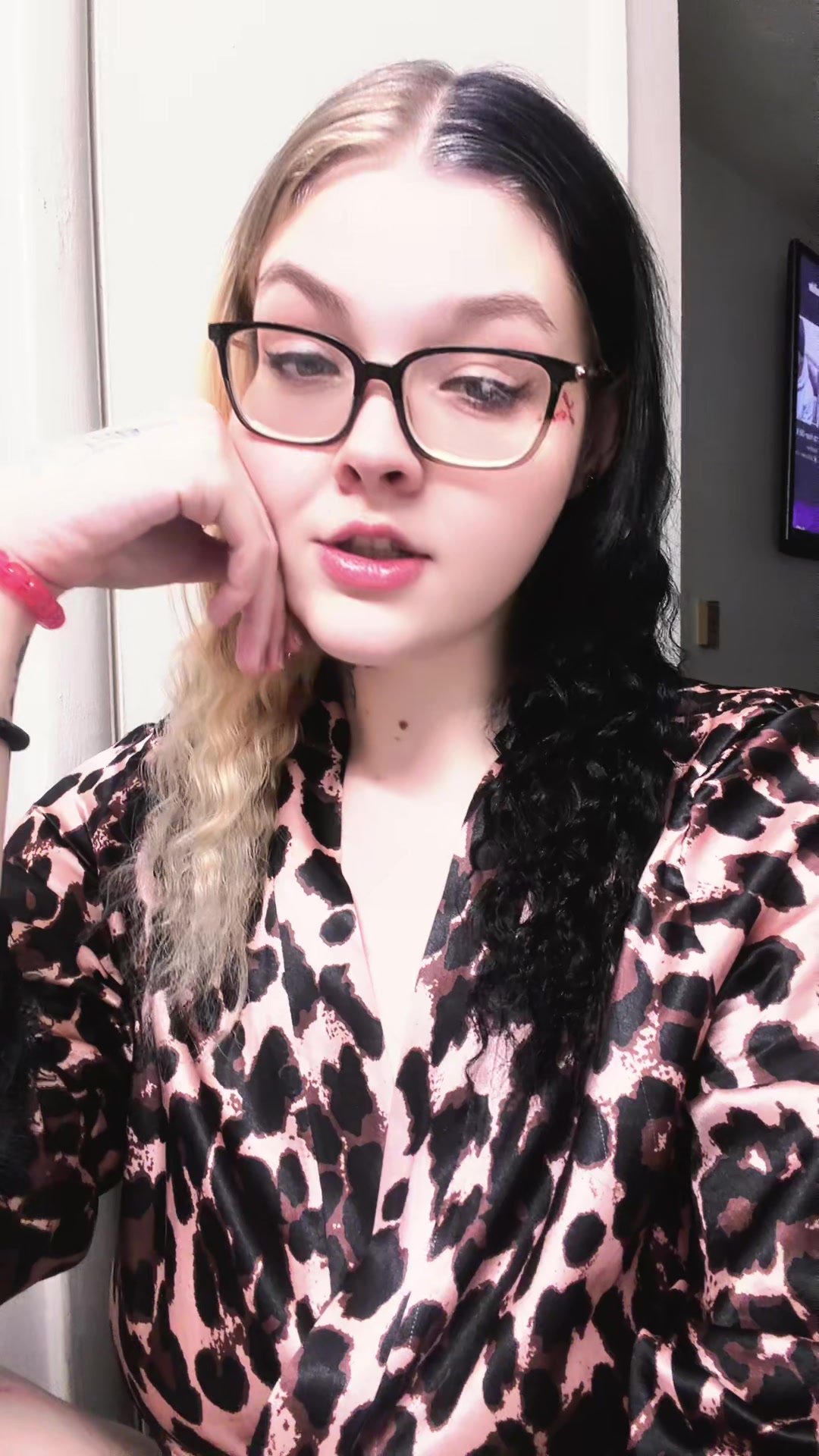 @that_whitegirrl