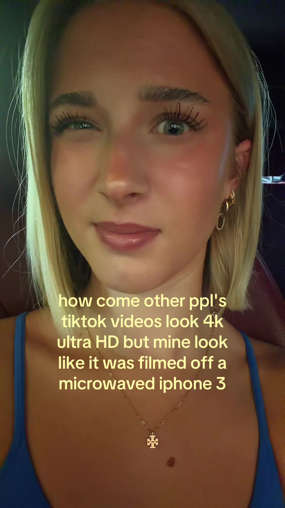 @theelliebarker