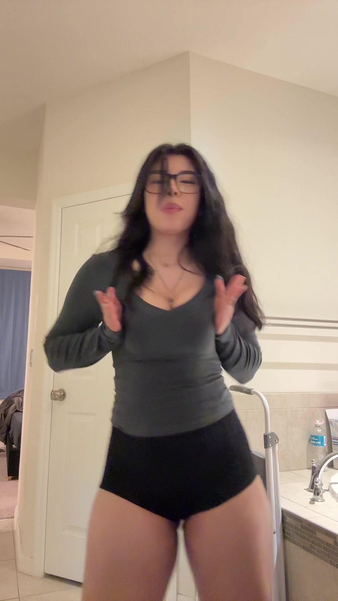 @Mely