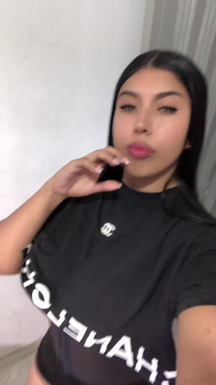 @Valentina G😻