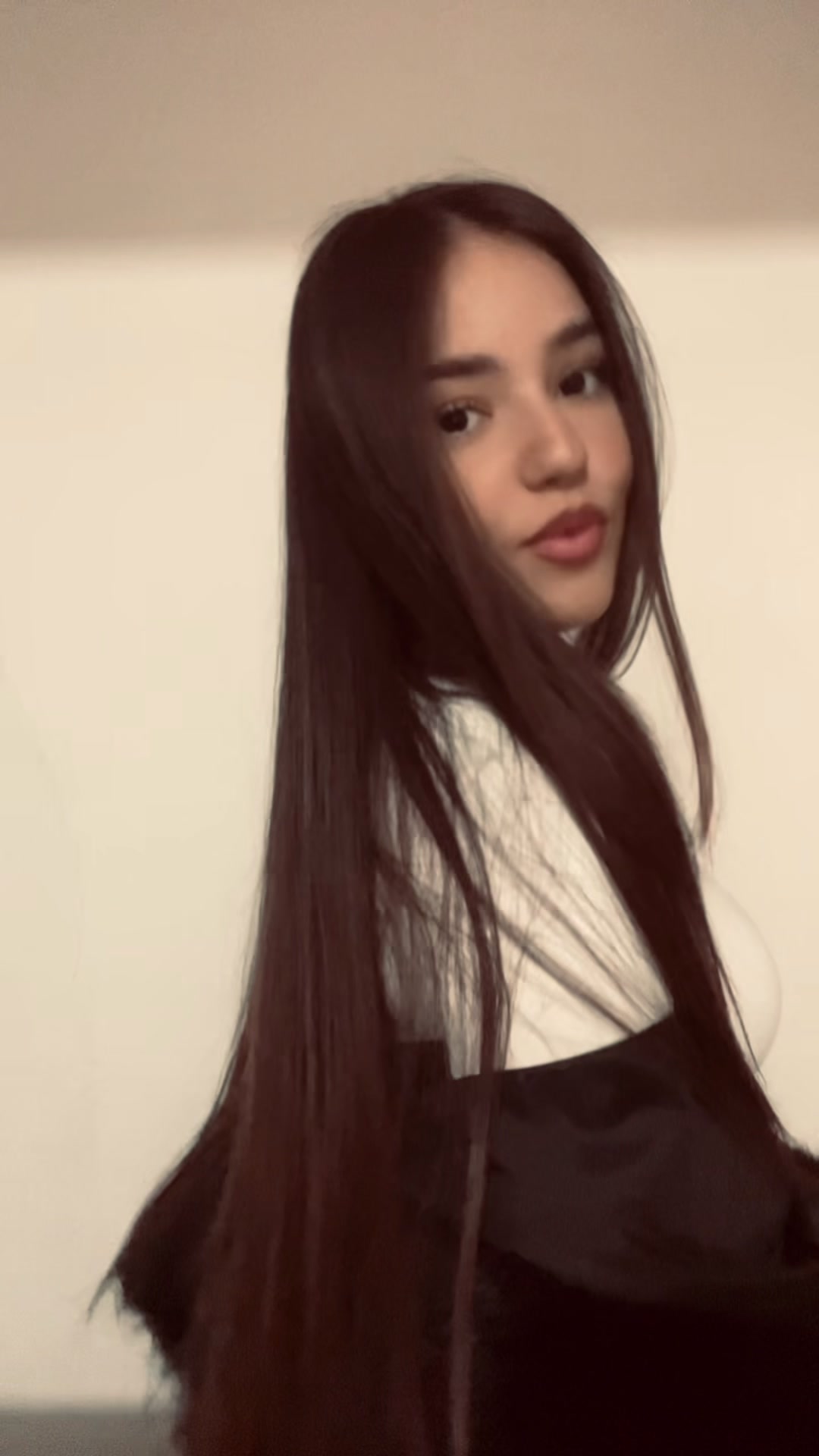 @Ella