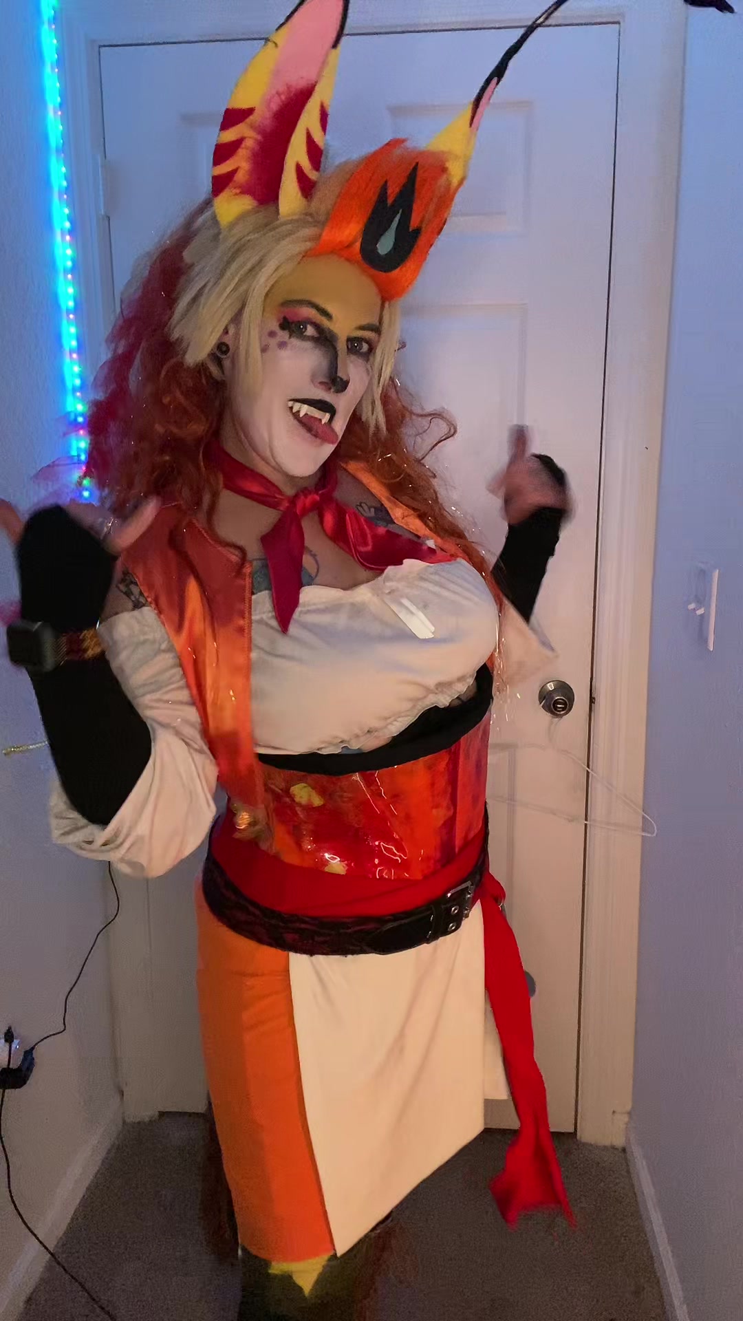 @Aurora Foxx
