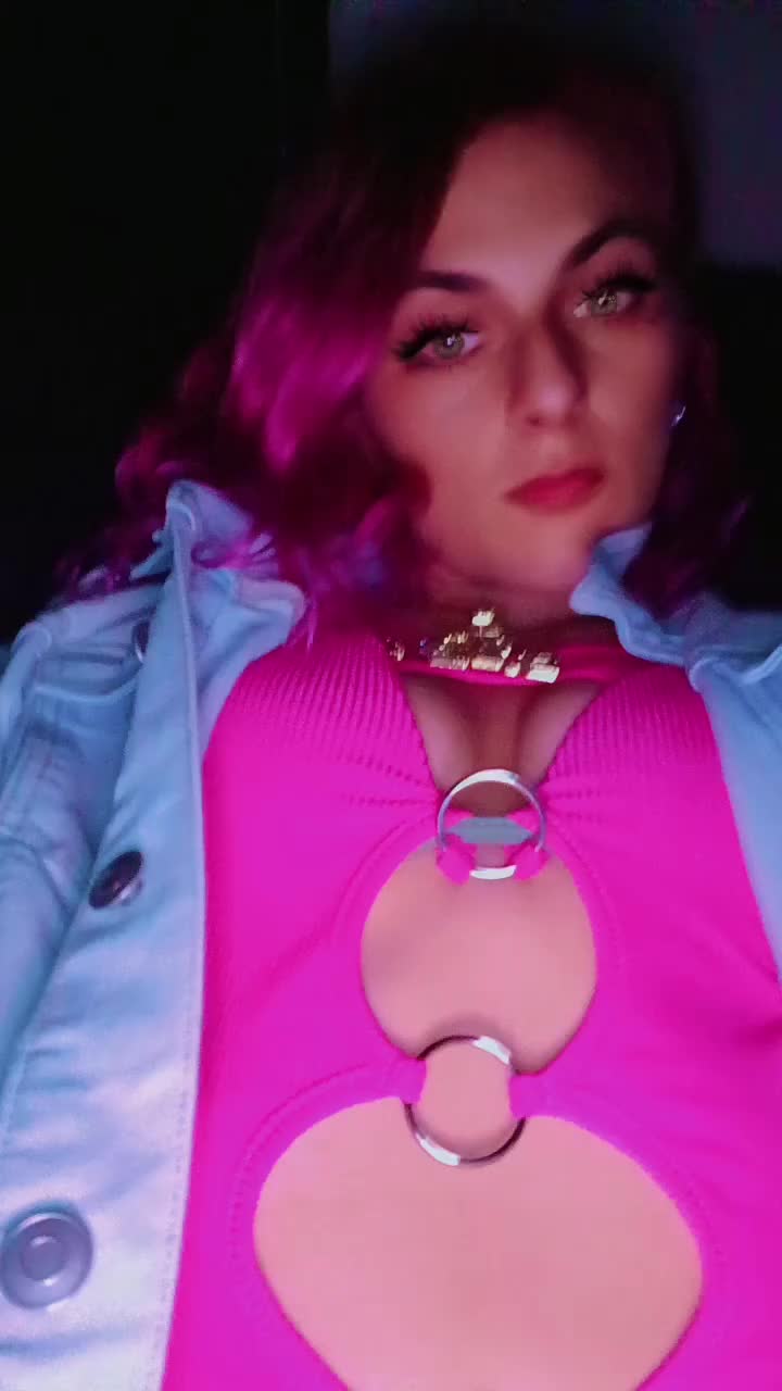 @hisqueen