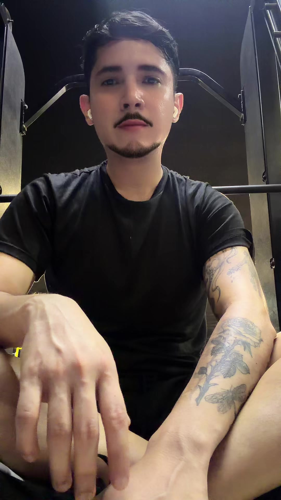 @Adriel G&oacute;mez
