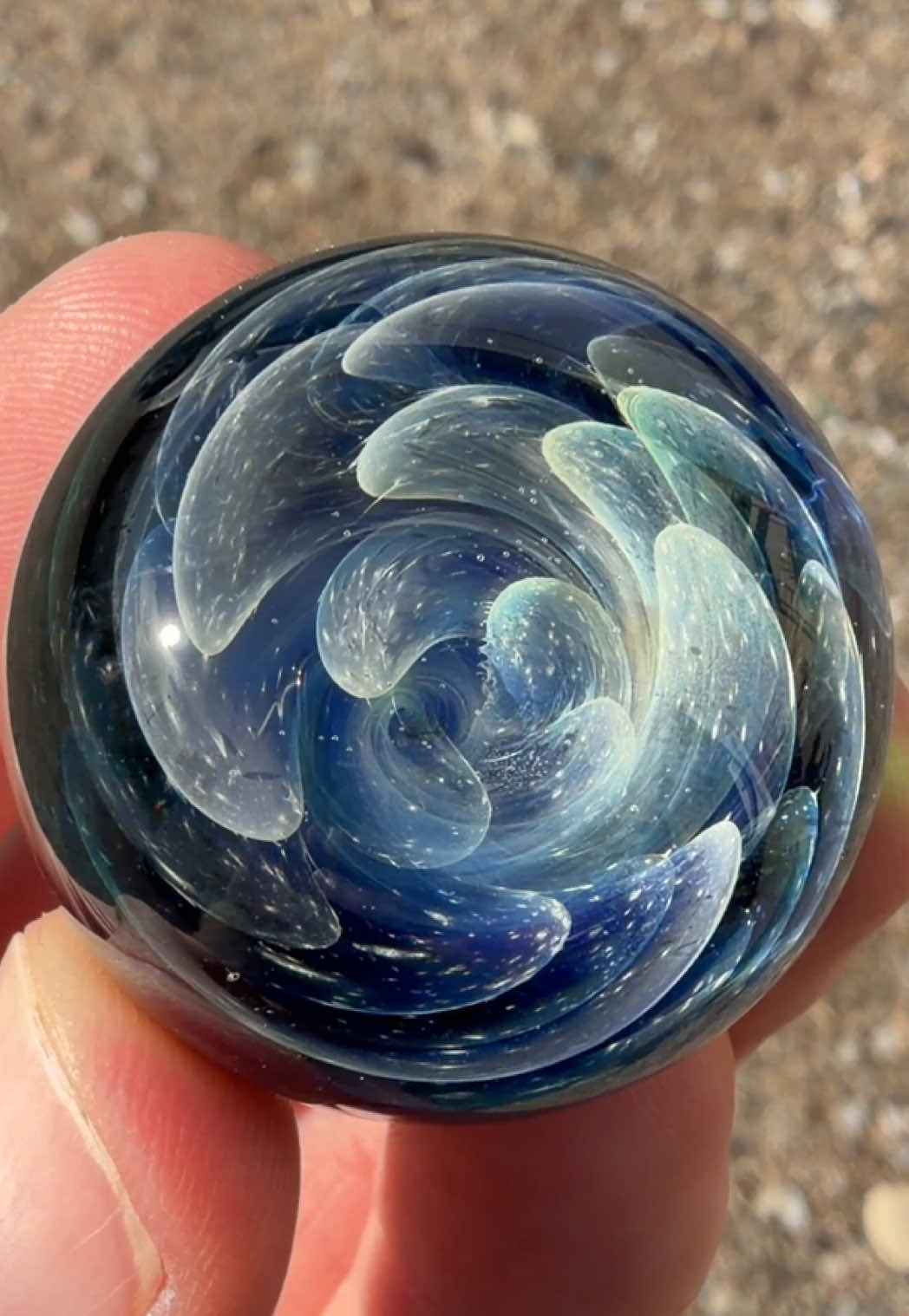 @Avenue_Glass