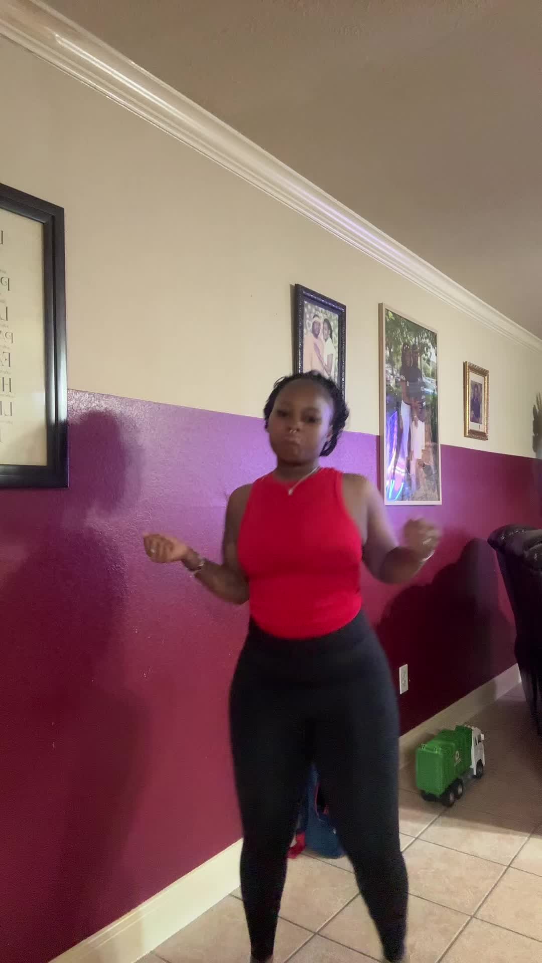 @C&rsquo;nya🖤.