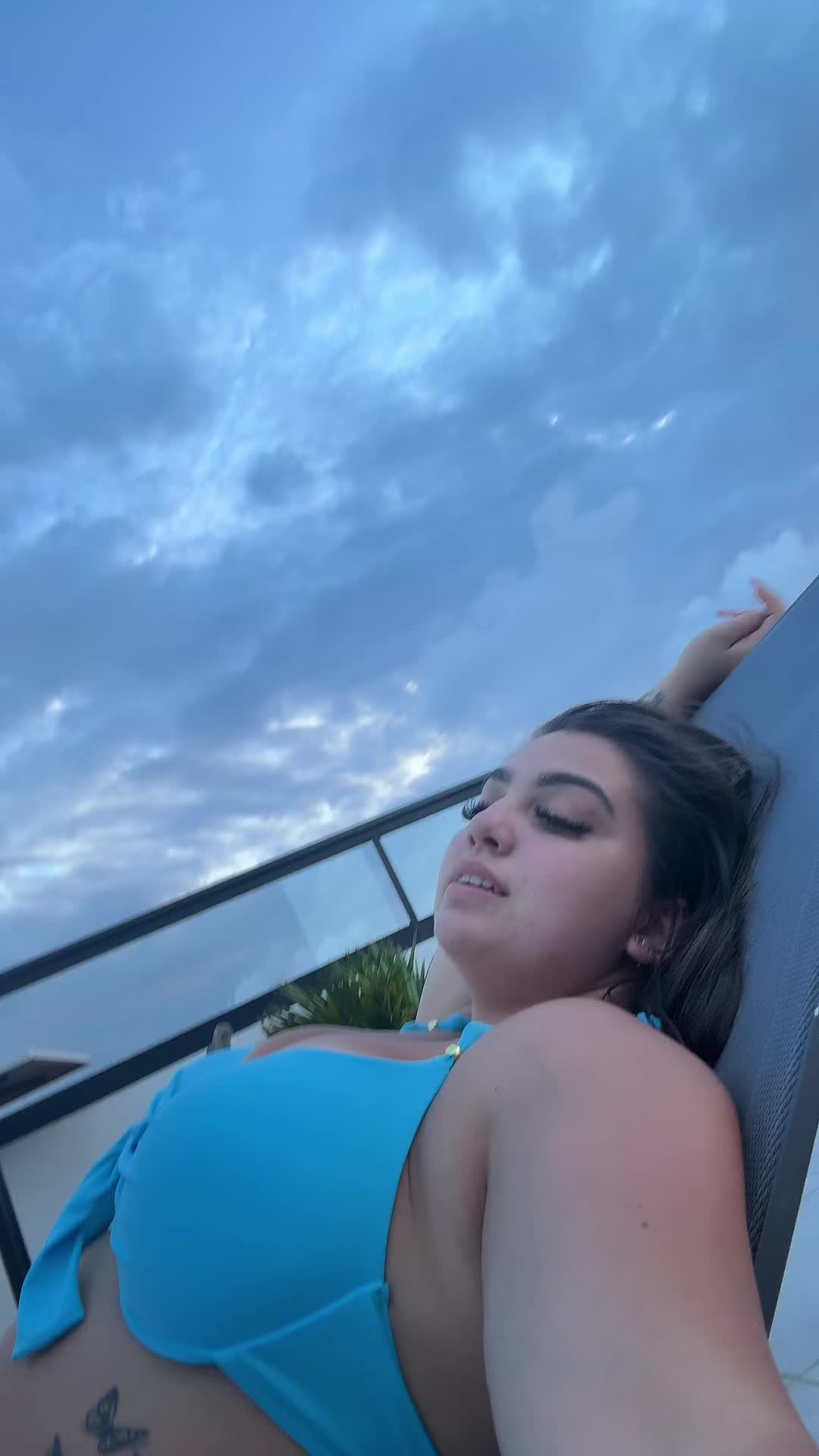@thatyyy_.24