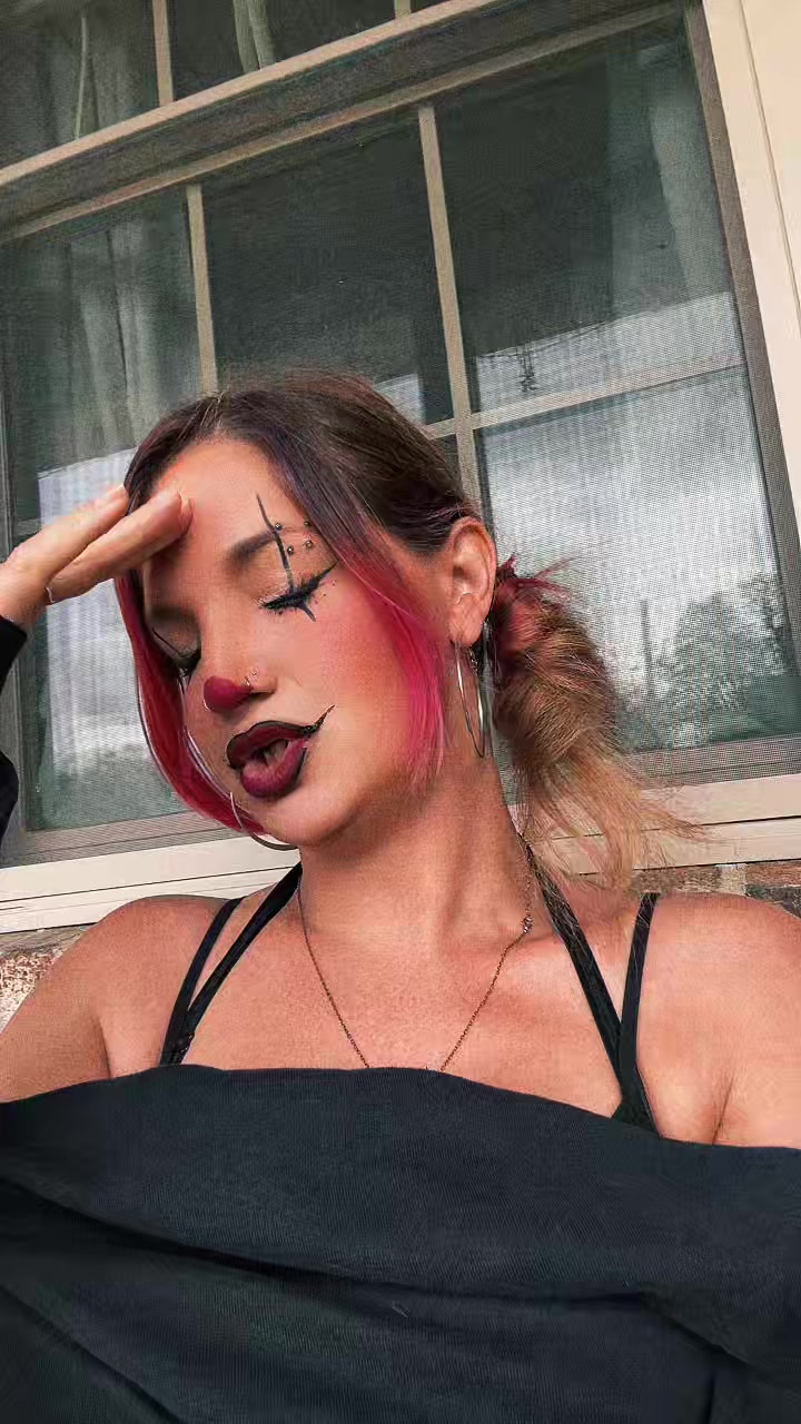 @FoxiBrat