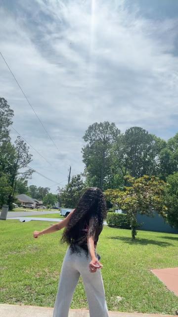 @Tinyy🦋🥀