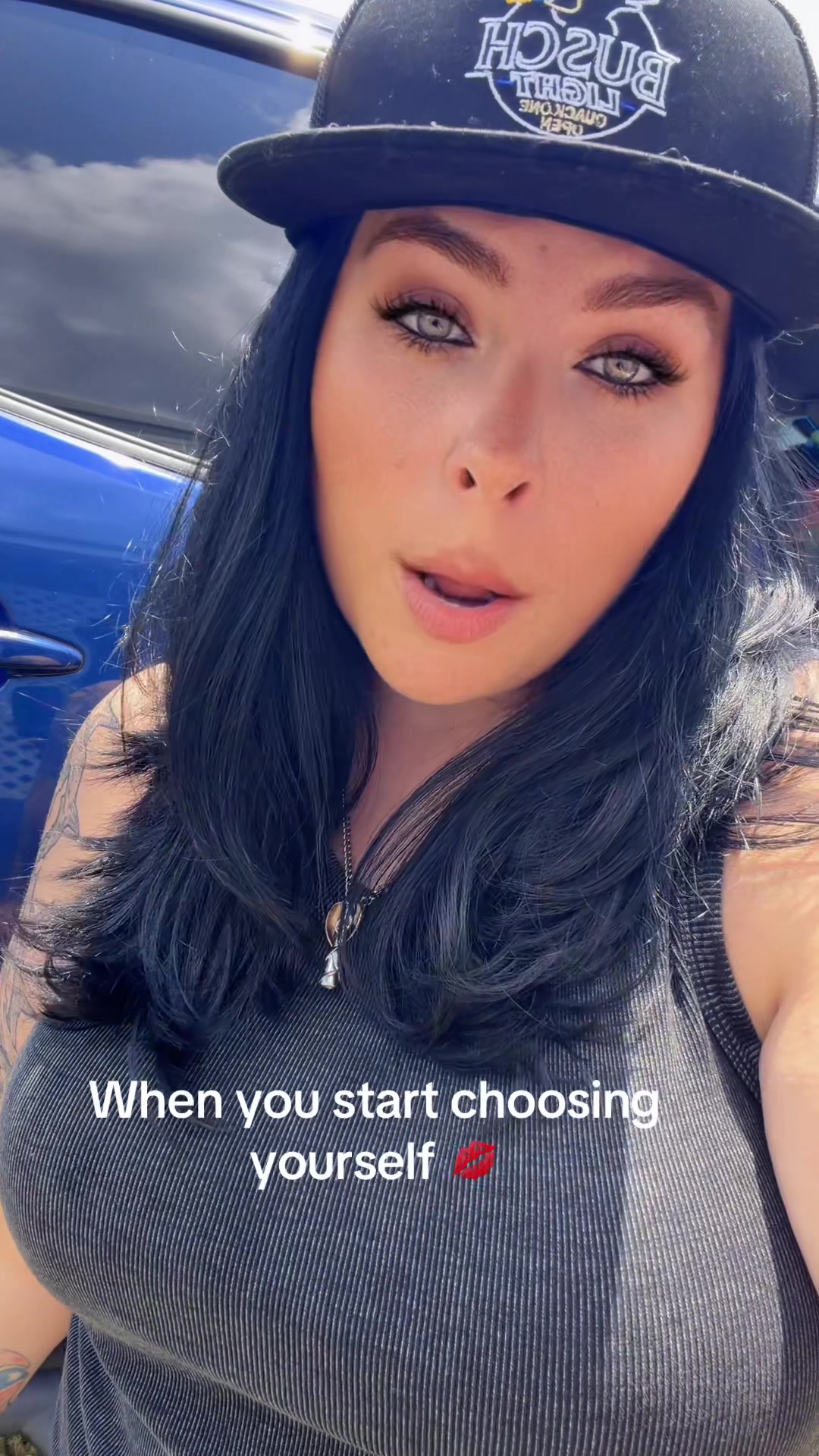 @BLUE_COLLAR_BADDIE22